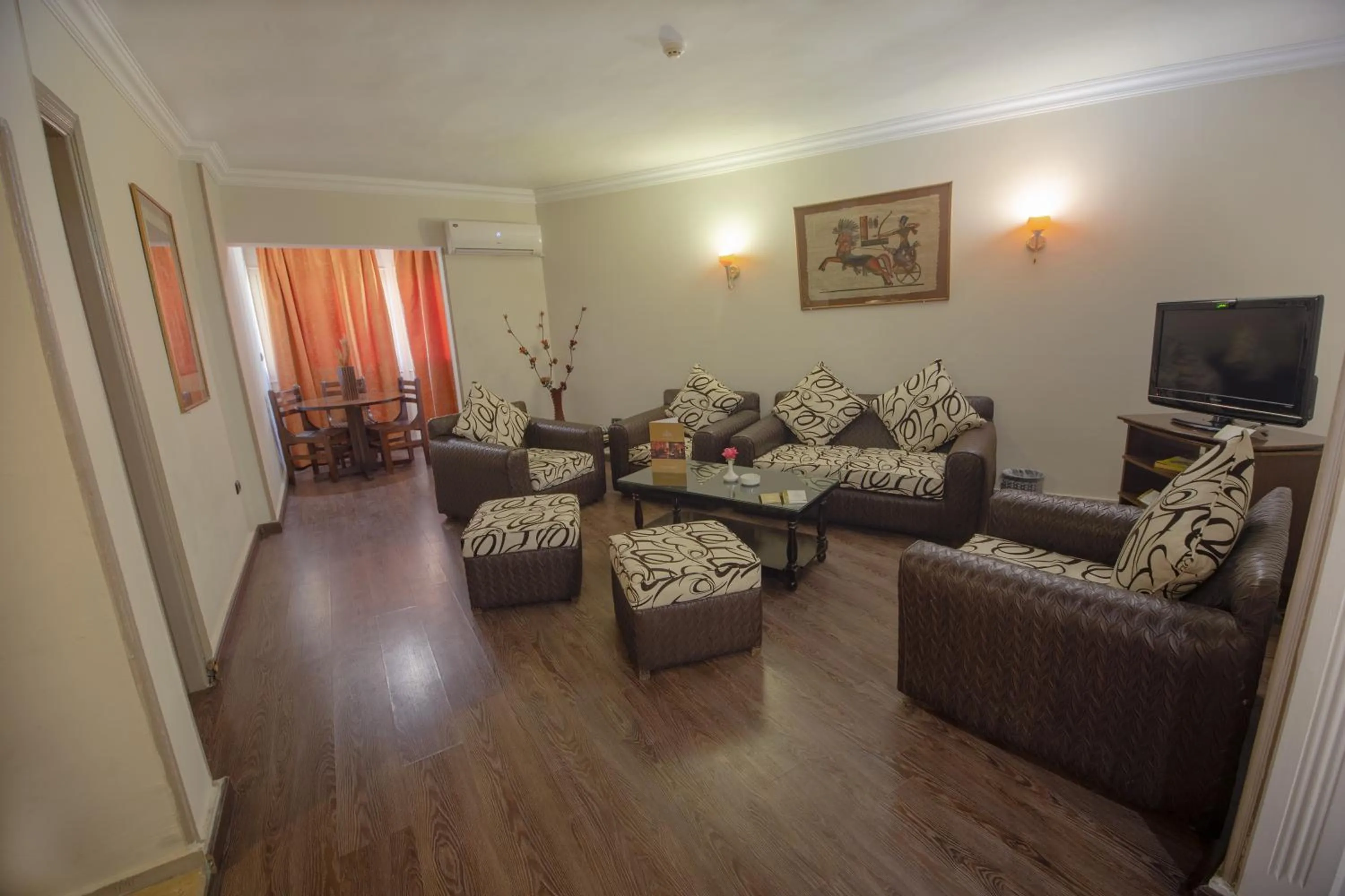 Living room in Zayed Hotel