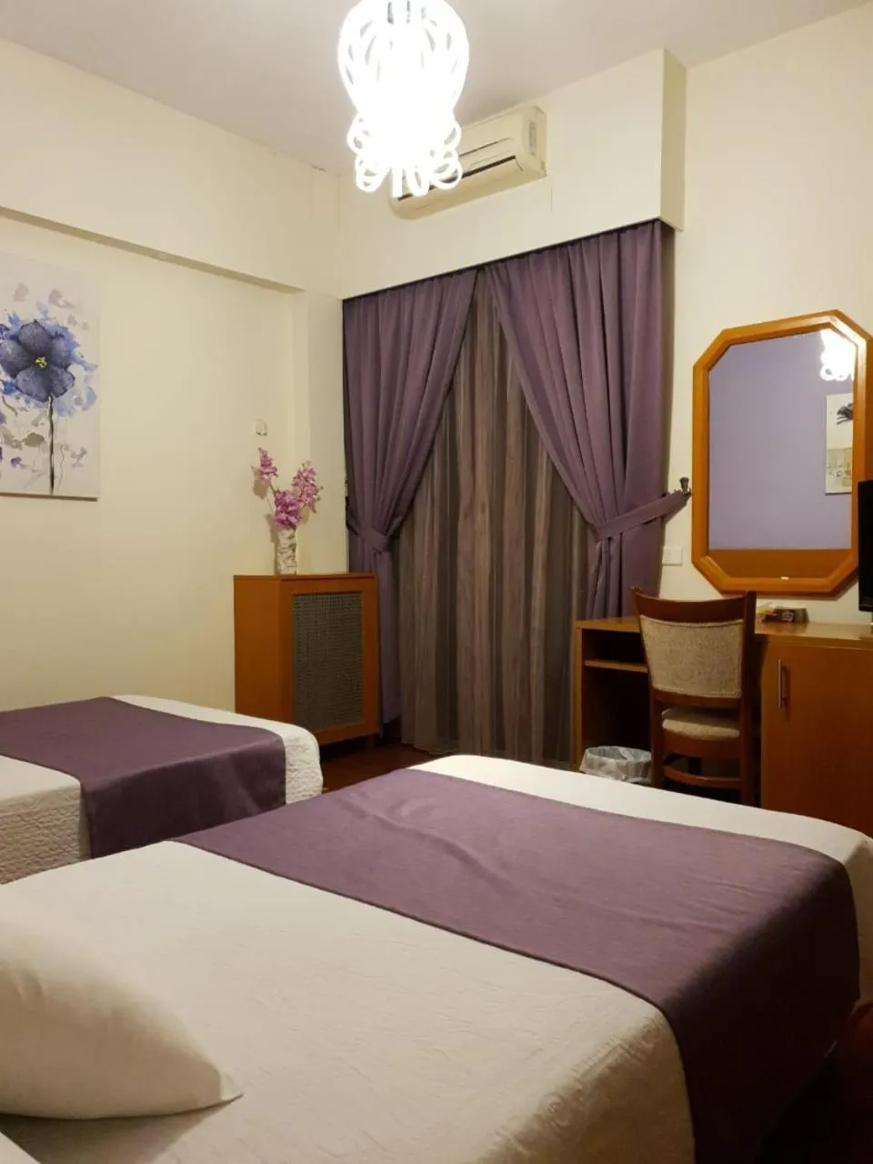 Deluxe Twin Room with Sea View in Ahiram Hotel Byblos
