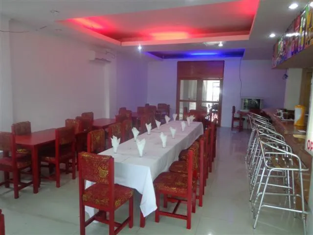 Restaurant/places to eat in Nadi Downtown Hotel