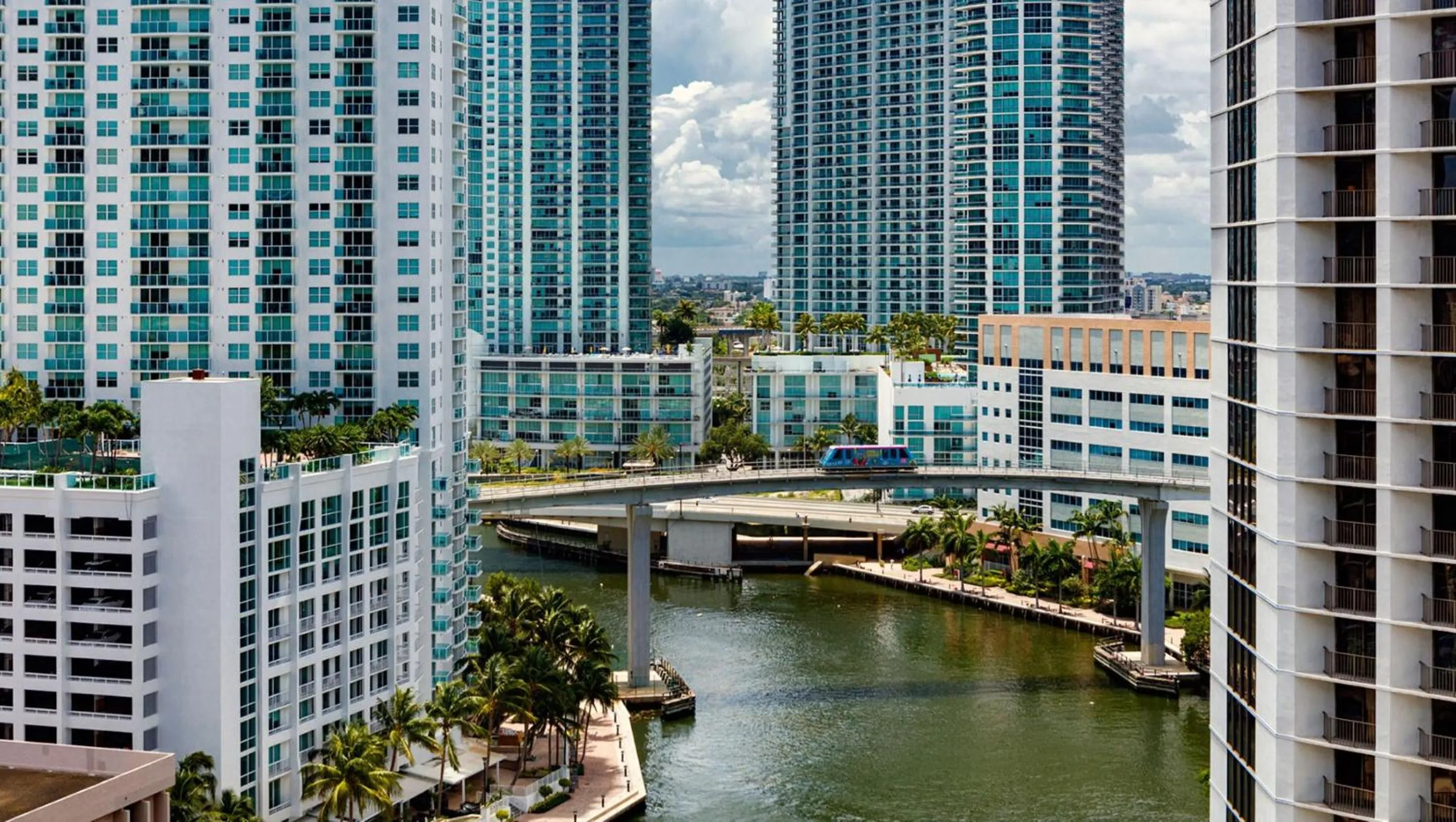 Fitness centre/facilities in Kimpton EPIC Hotel by IHG