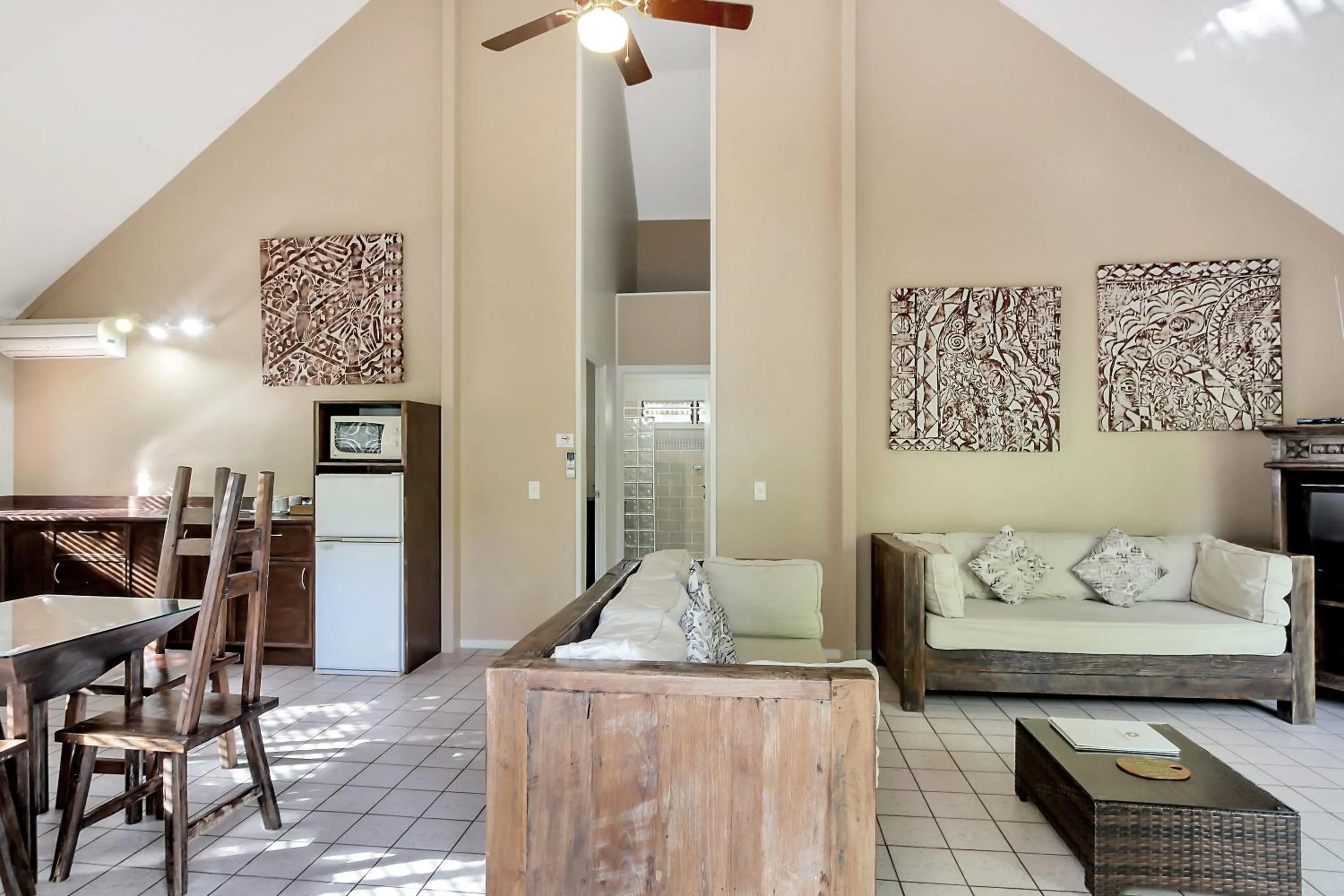 Crown Beach Resort & Spa