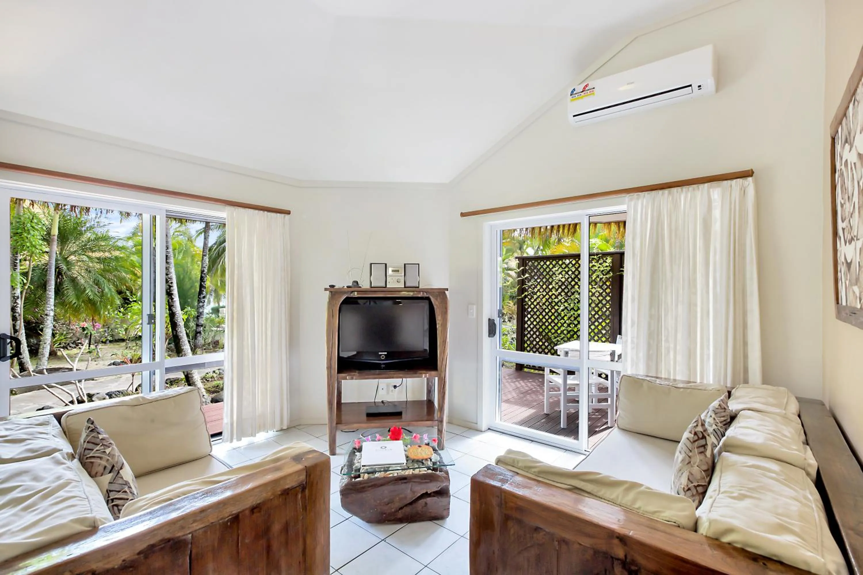 Crown Beach Resort & Spa