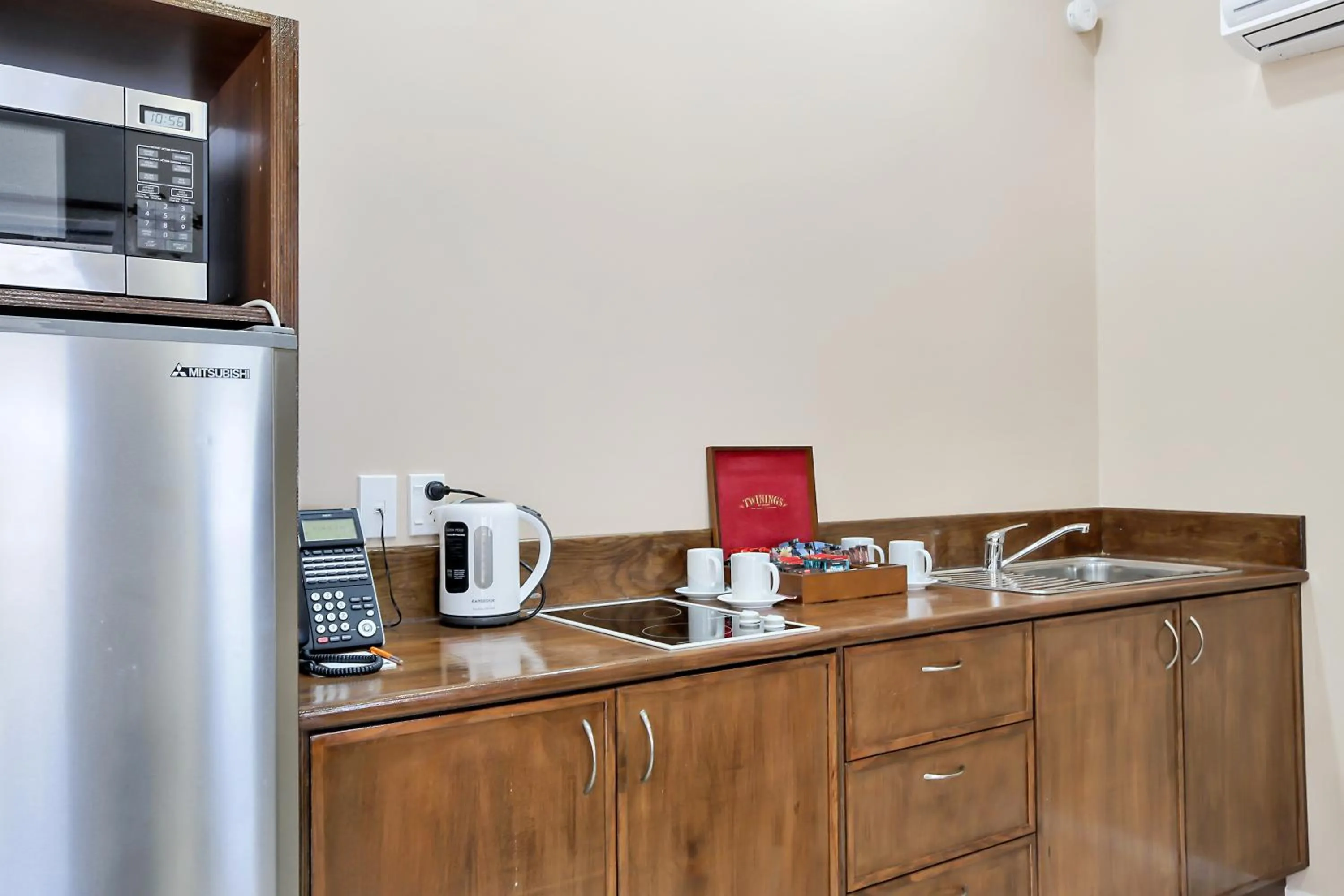 Crown Beach Resort & Spa