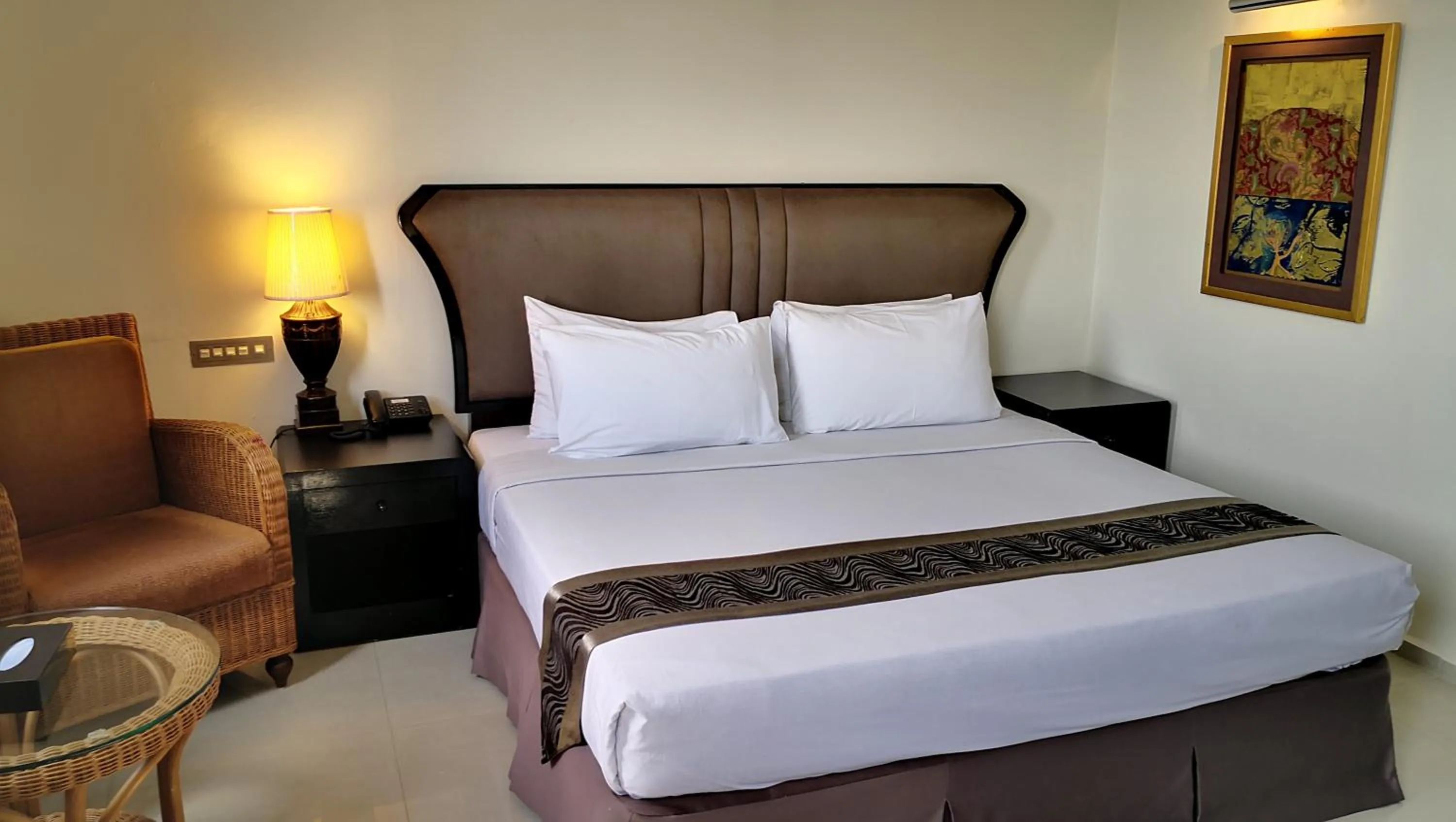 City view, Bed in Good Hope Hotel