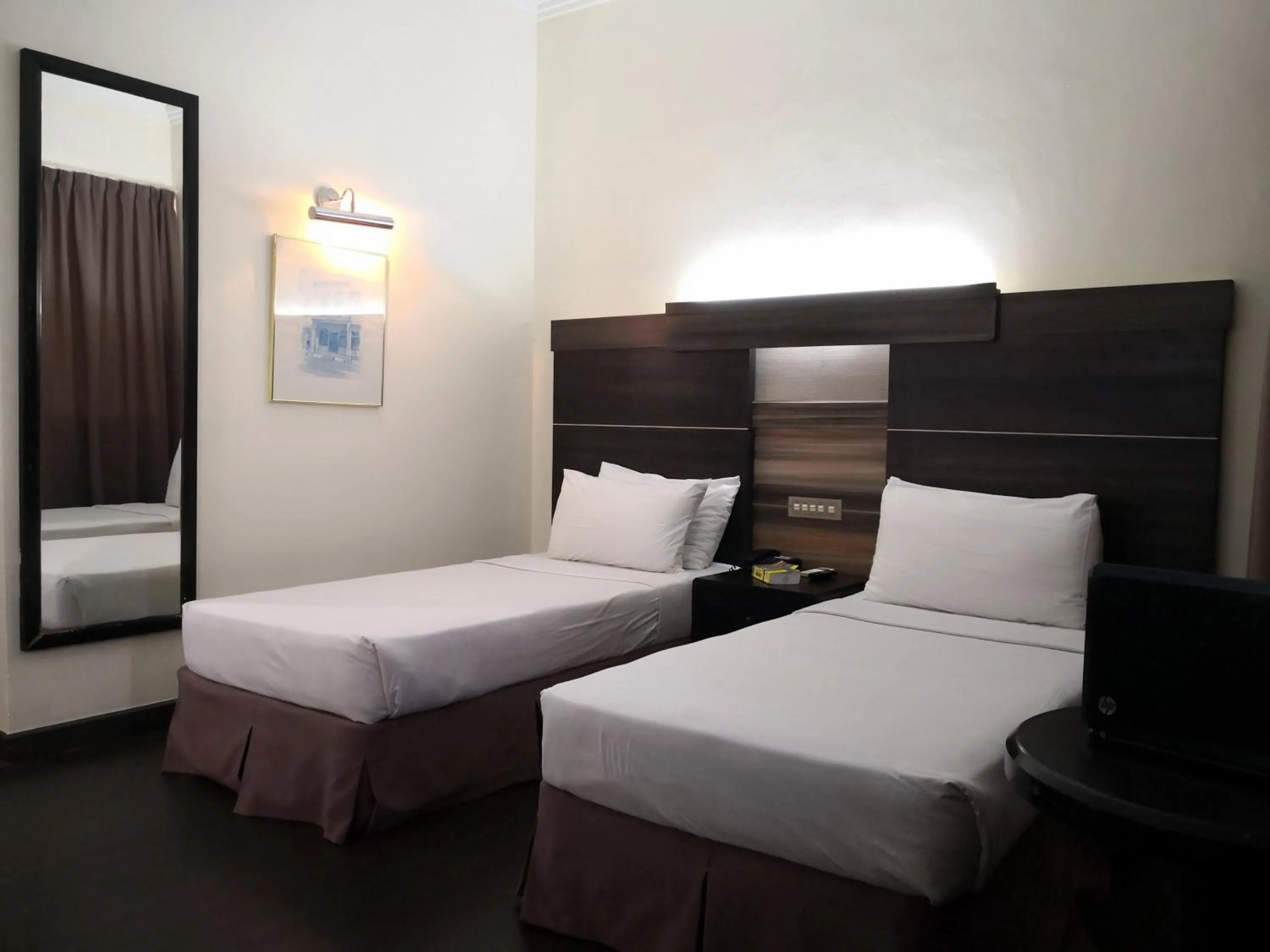 Photo of the whole room, Bed in Good Hope Hotel