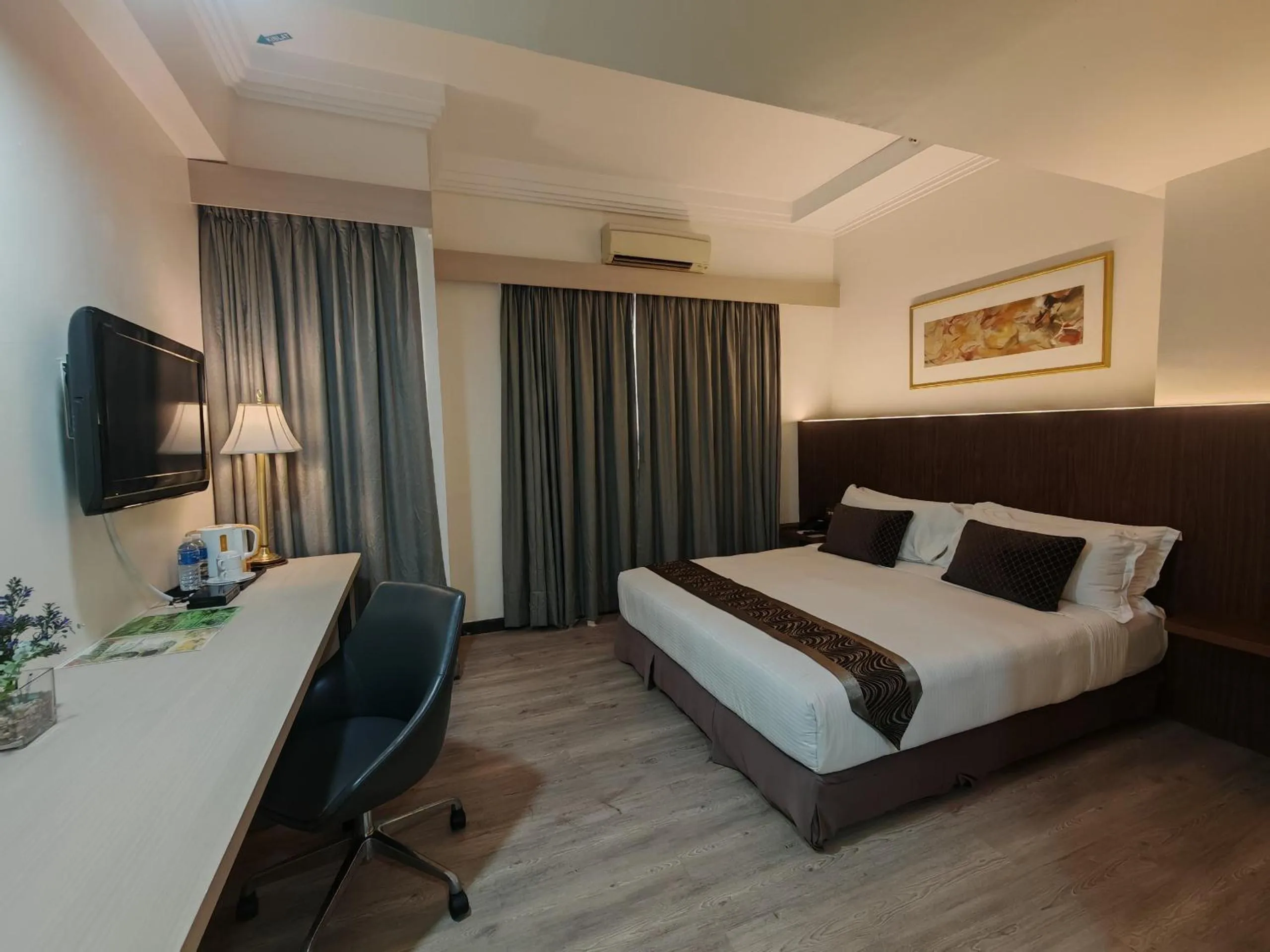 Bed in Good Hope Hotel