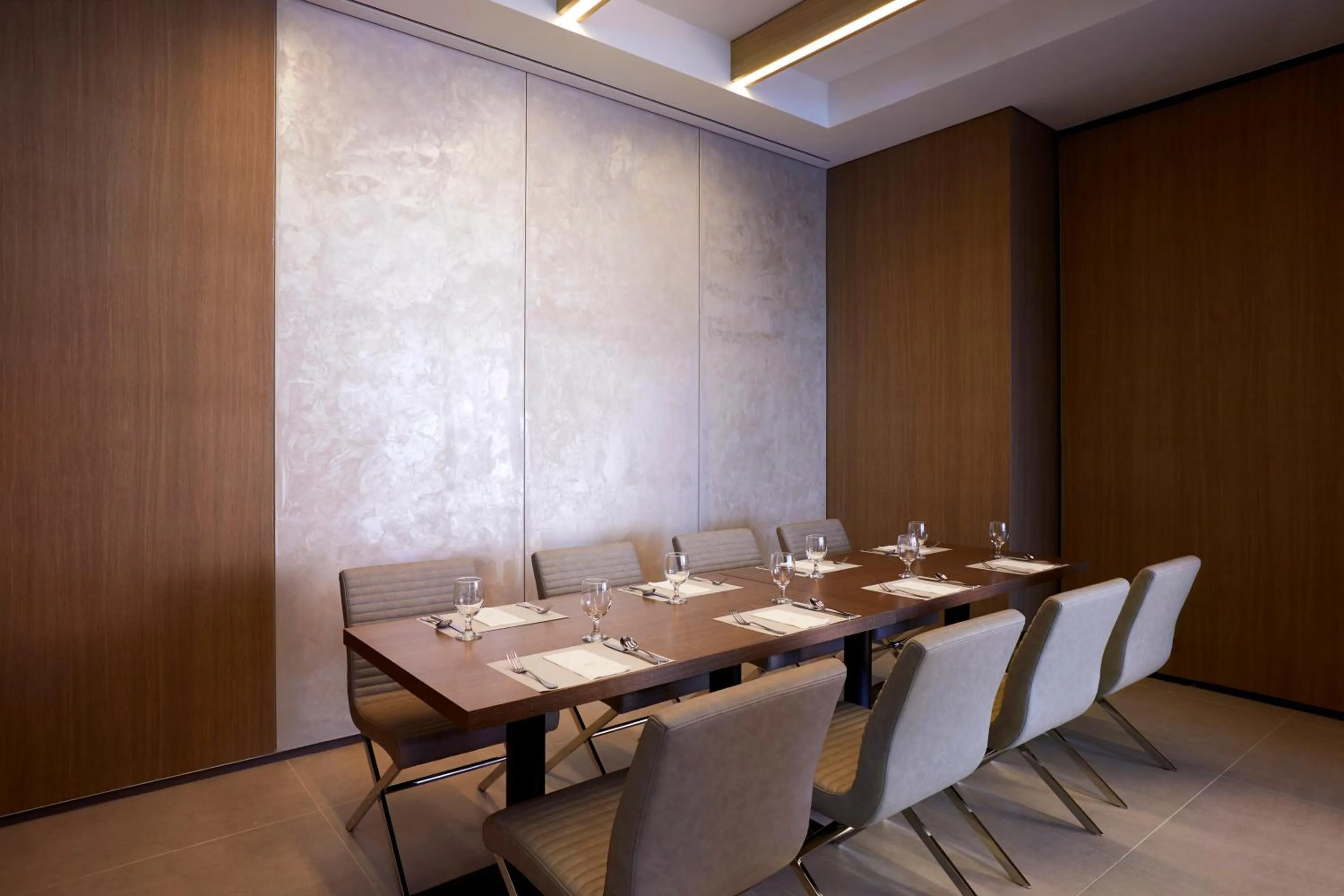 Restaurant/places to eat in Lahan Hotel Jeonju