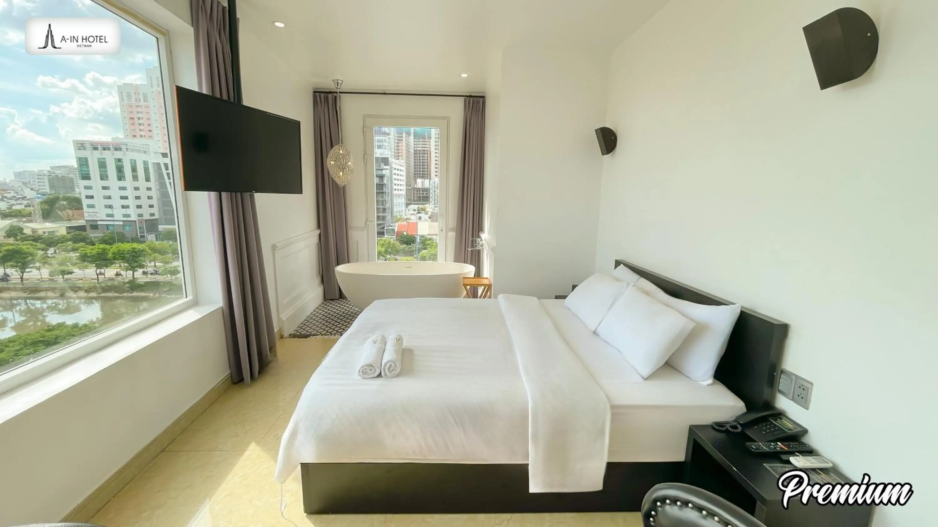 Bedroom, Bed in A In Hotel Riverside