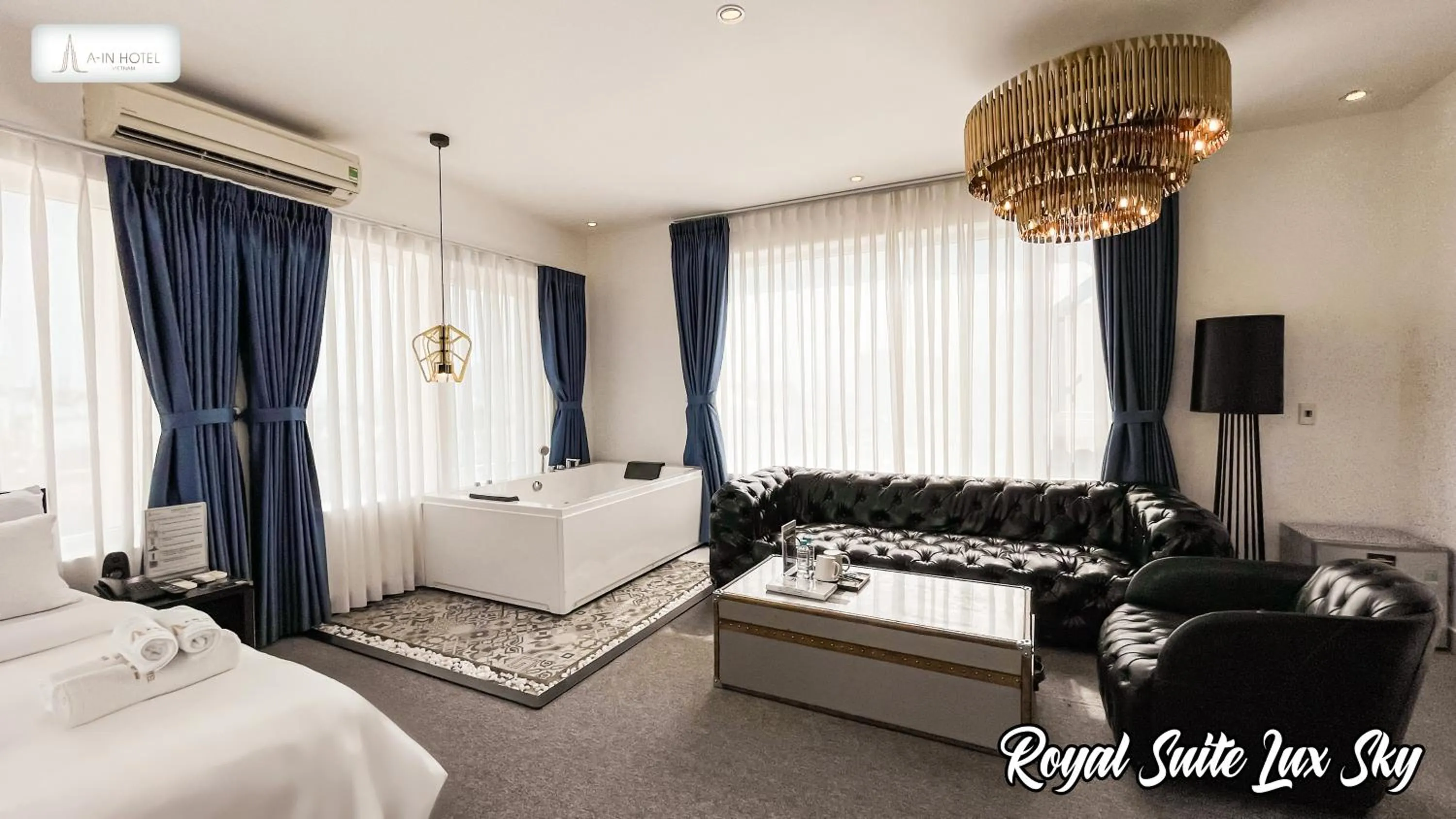 Bedroom, Bed in A In Hotel Riverside