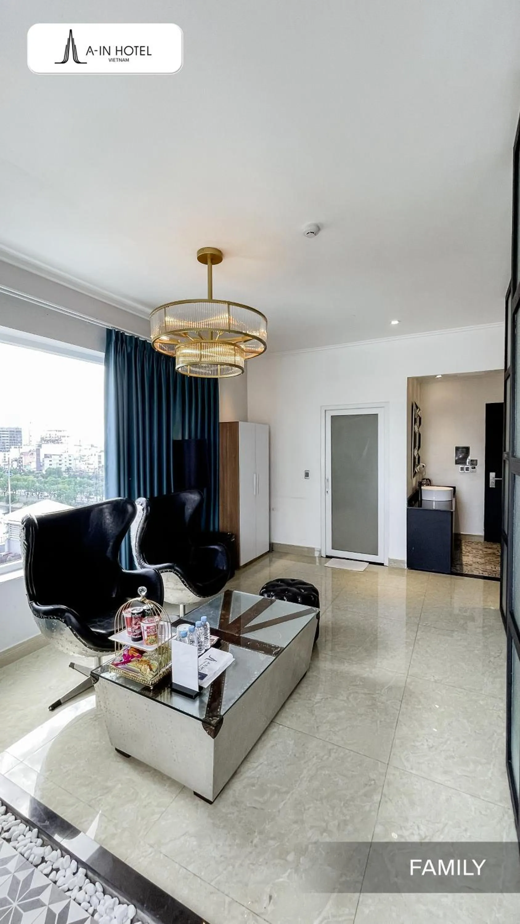 Bed in A In Hotel Riverside