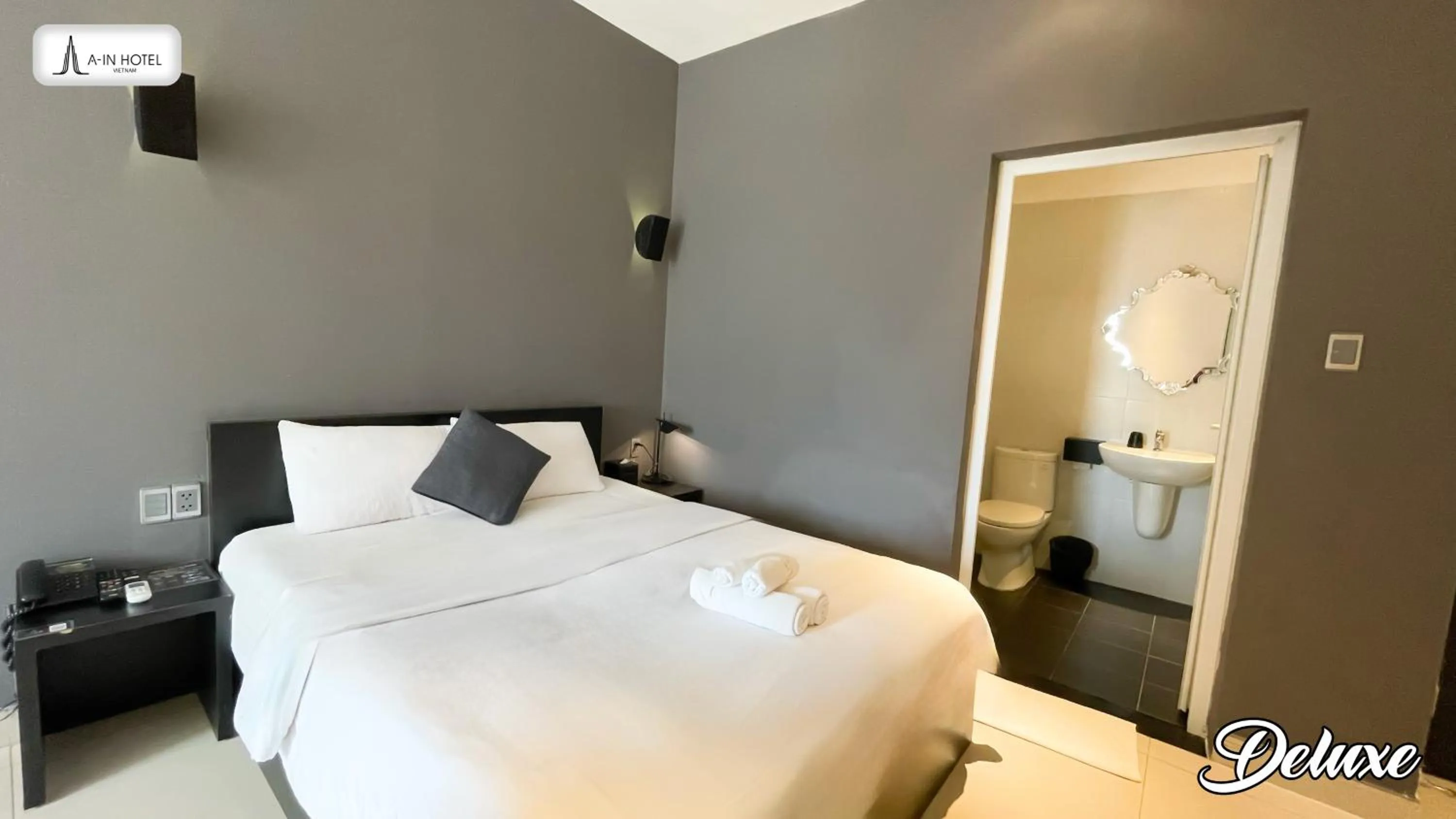 Bedroom, Bed in A In Hotel Riverside