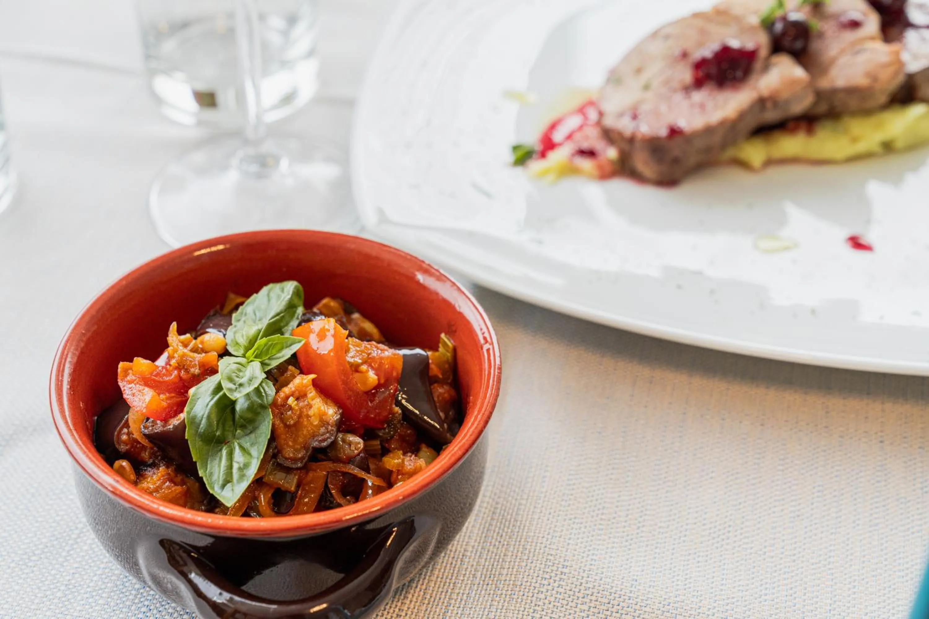 Restaurant/places to eat in Mercure Olbia