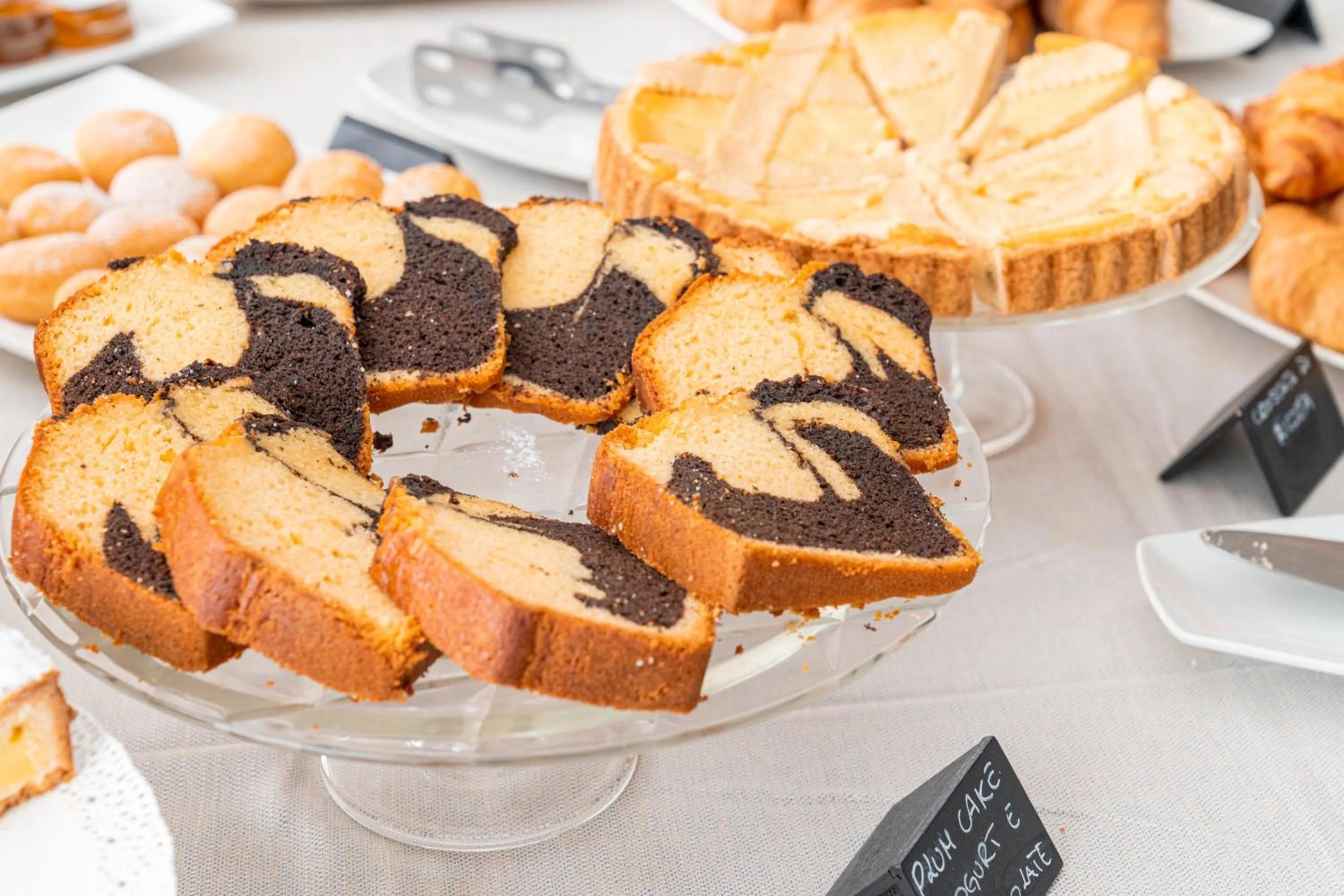 Buffet breakfast in Mercure Olbia