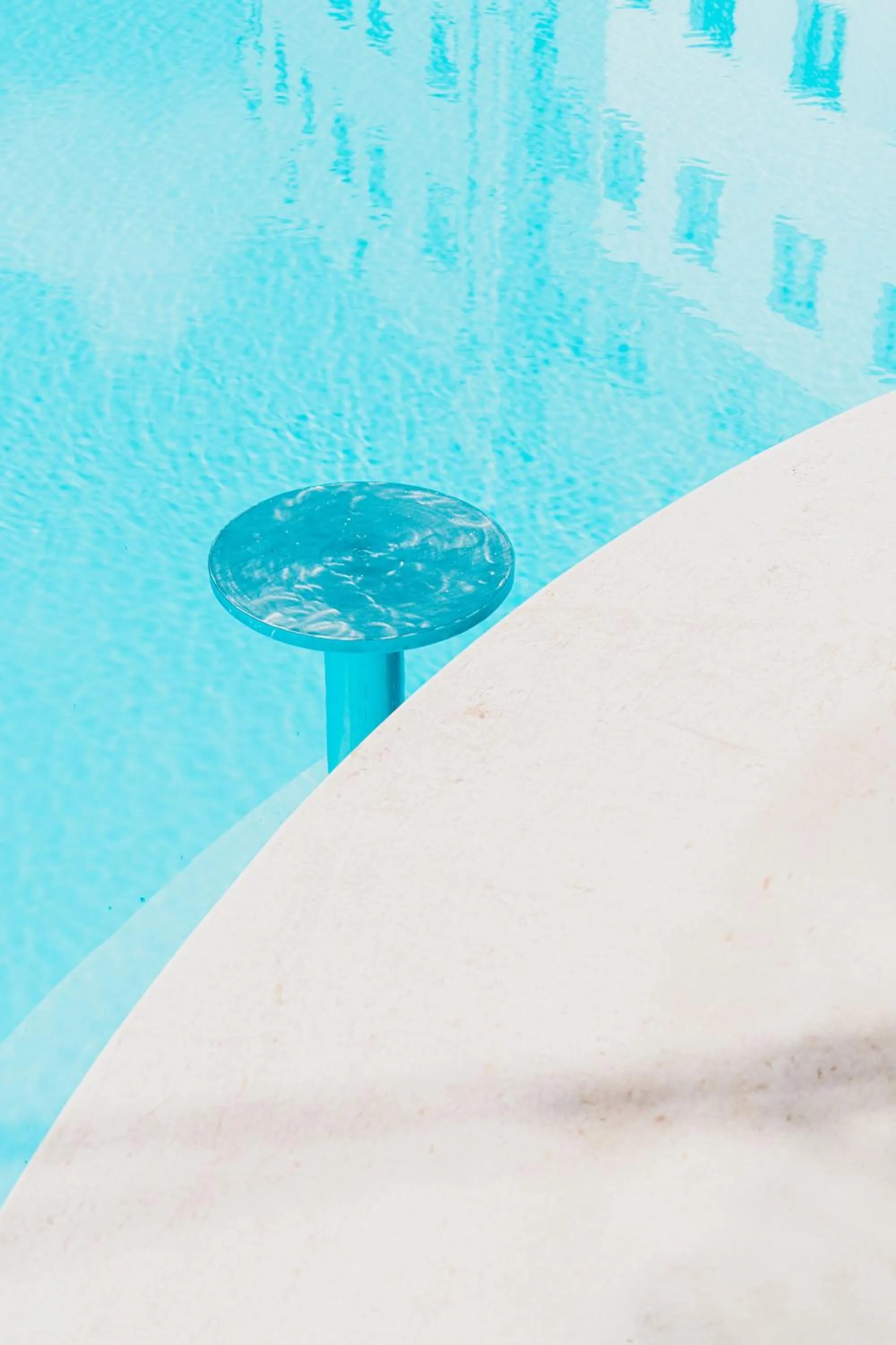 Swimming pool in Mercure Olbia