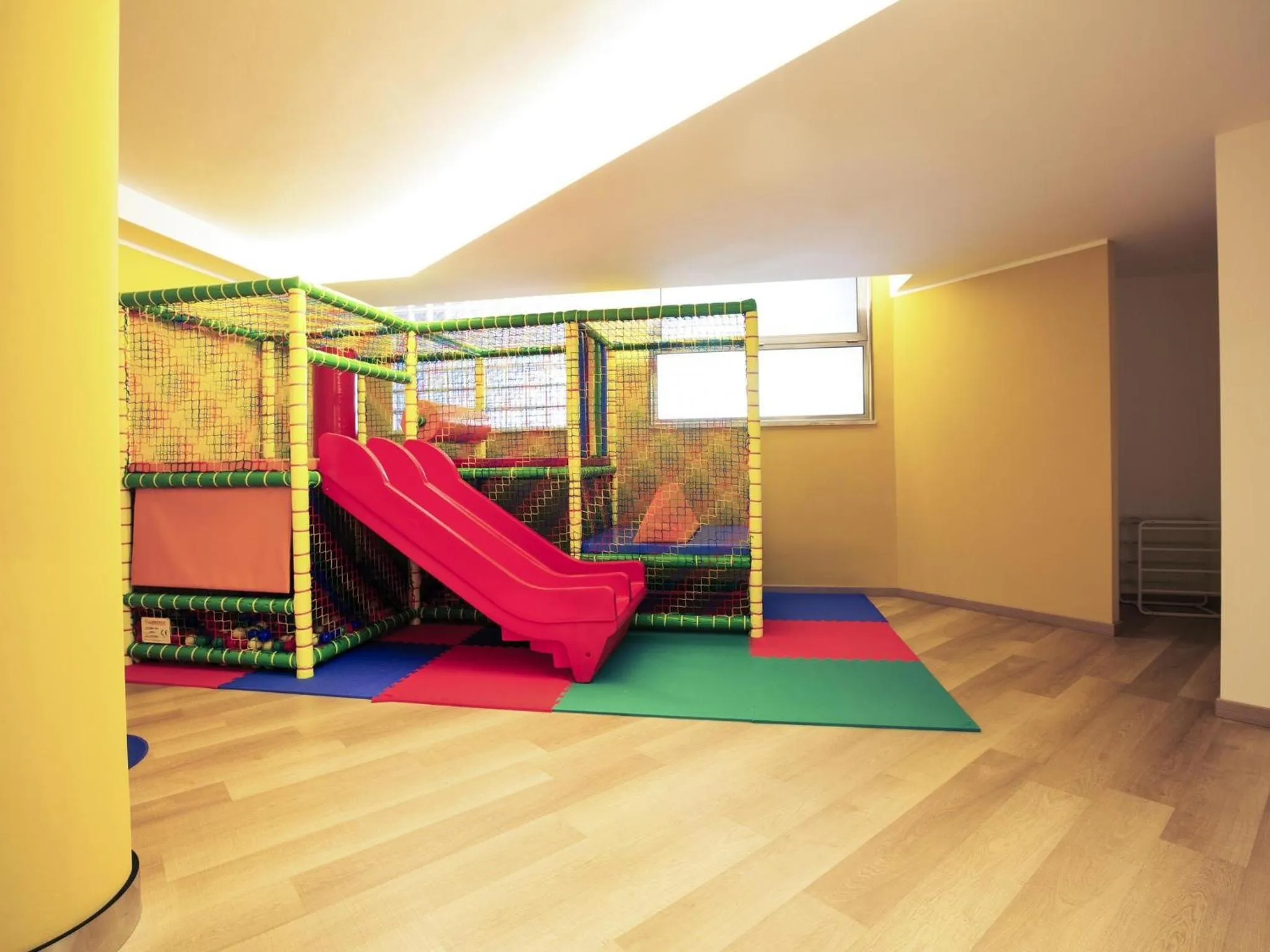 Property building in Mercure Olbia