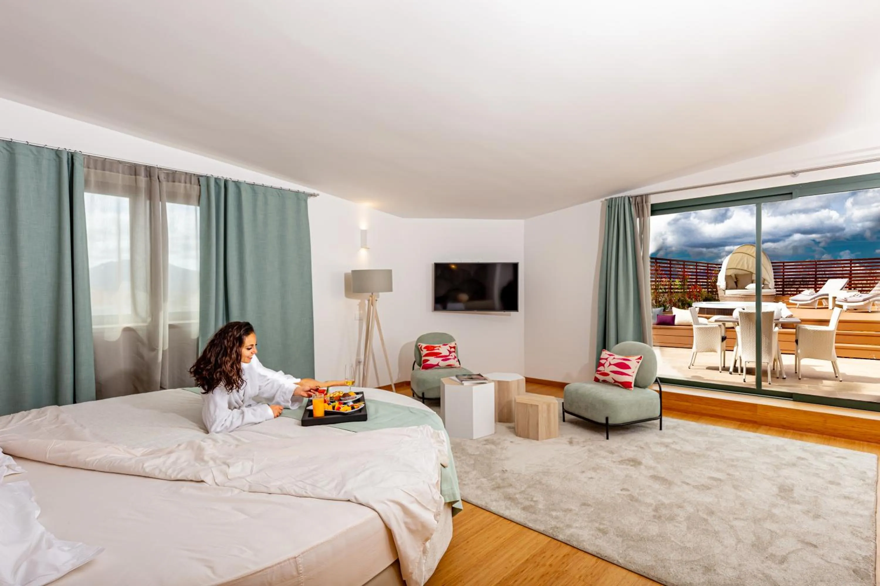 Bedroom, Bed in Mercure Olbia