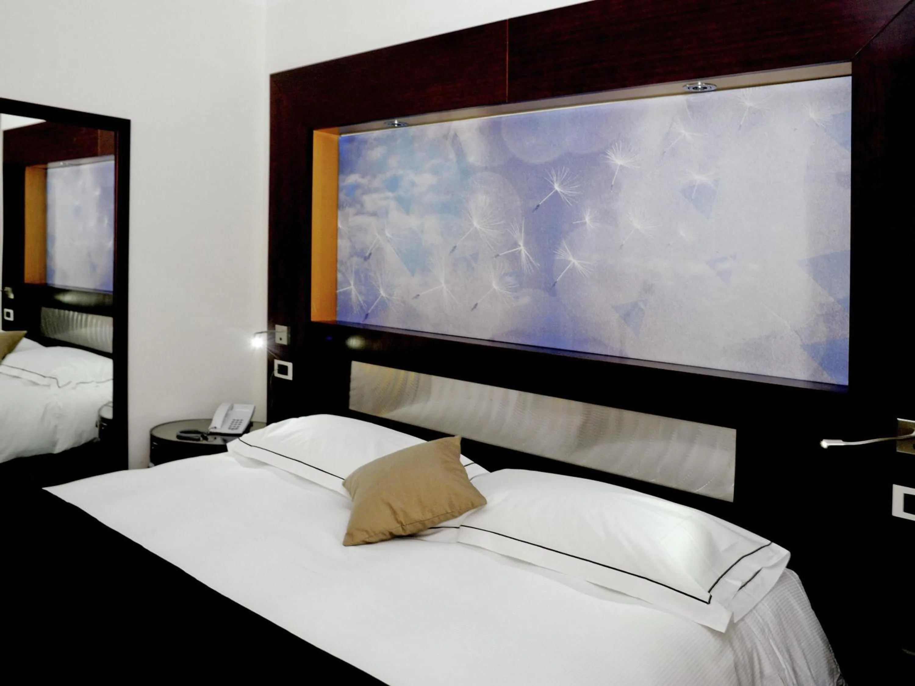 Bedroom, Bed in Mercure Olbia