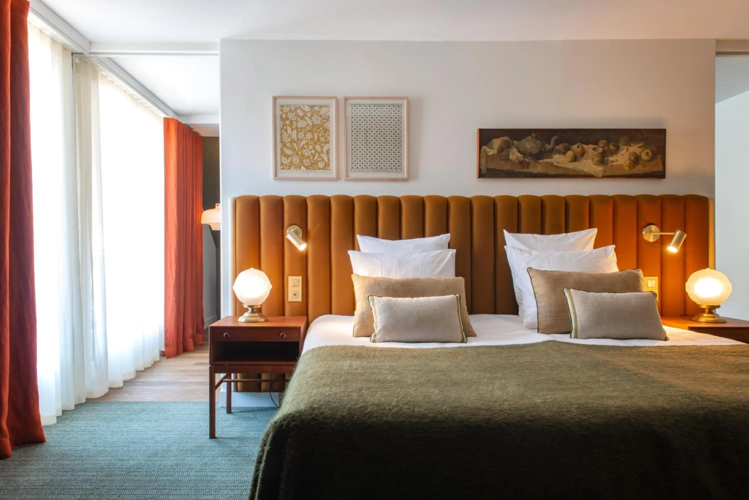 Bed in Auberge Du Père Bise - Jean Sulpice