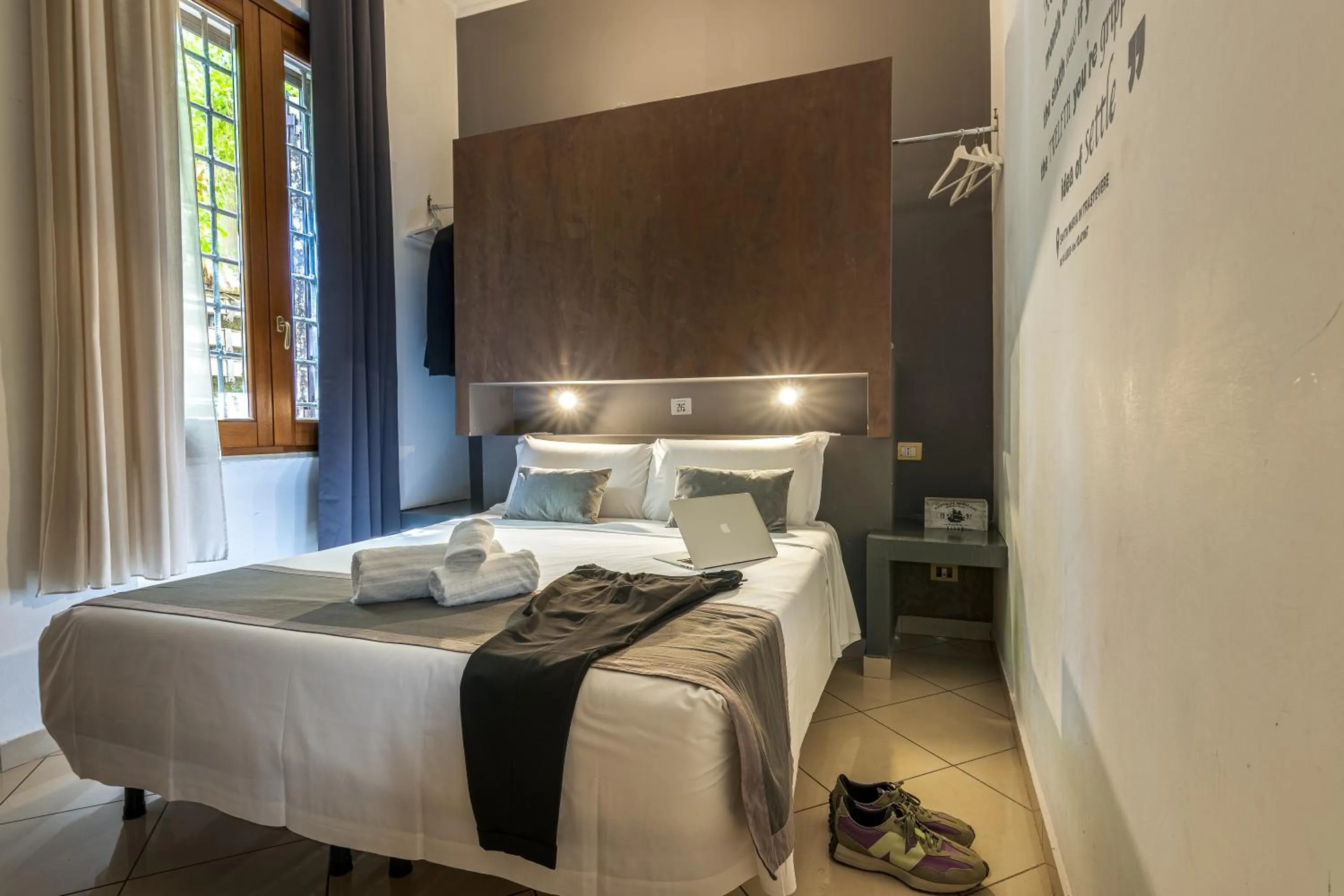 Bed in Crossroad Hotel