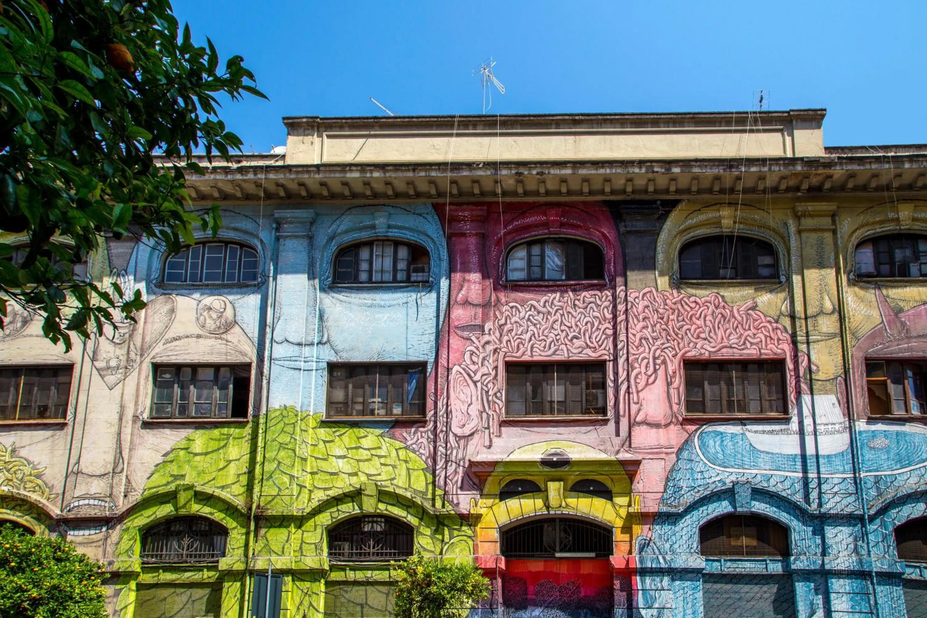 Neighbourhood in Crossroad Hotel