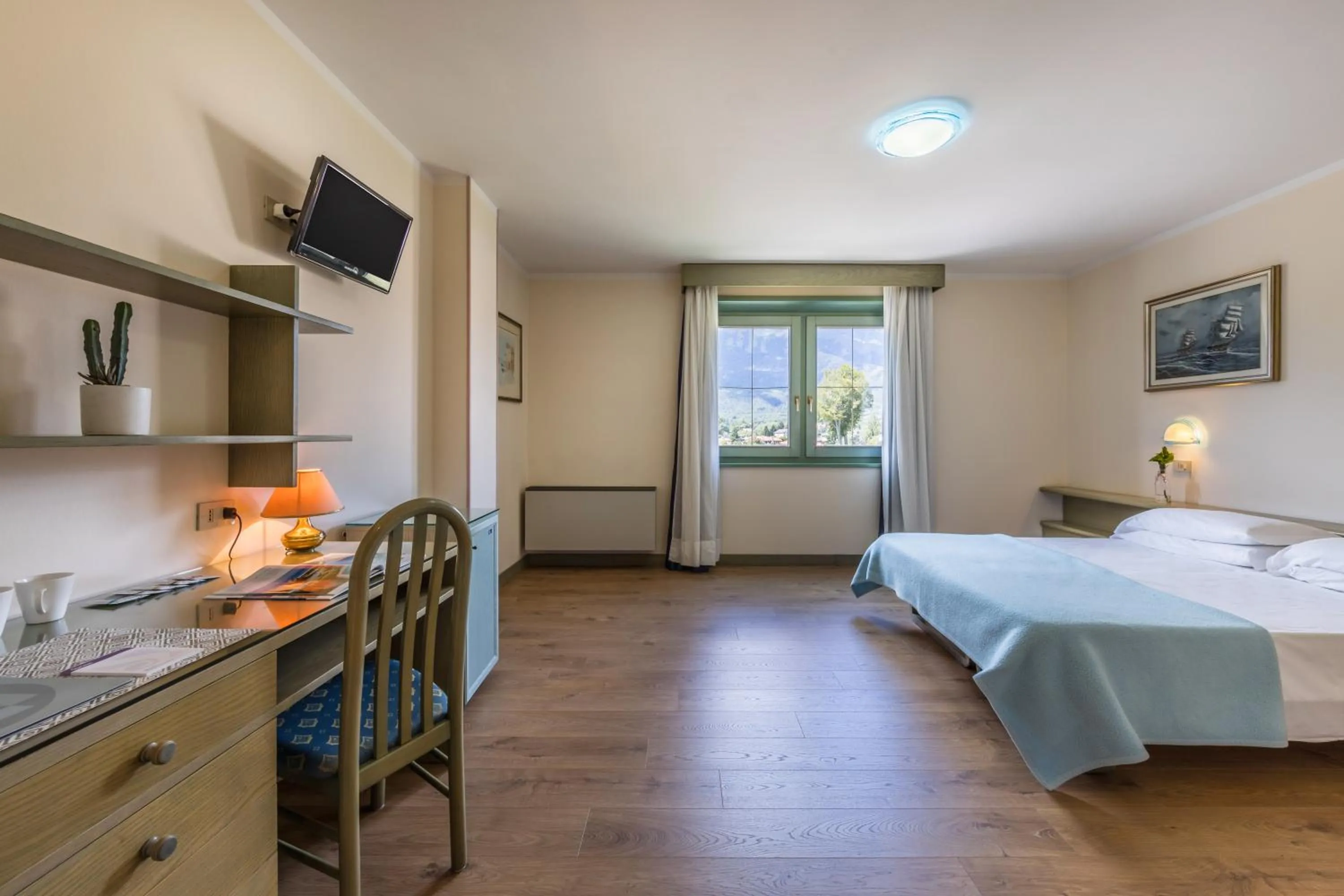 Photo of the whole room, Bed in Aviano Palace Hotel