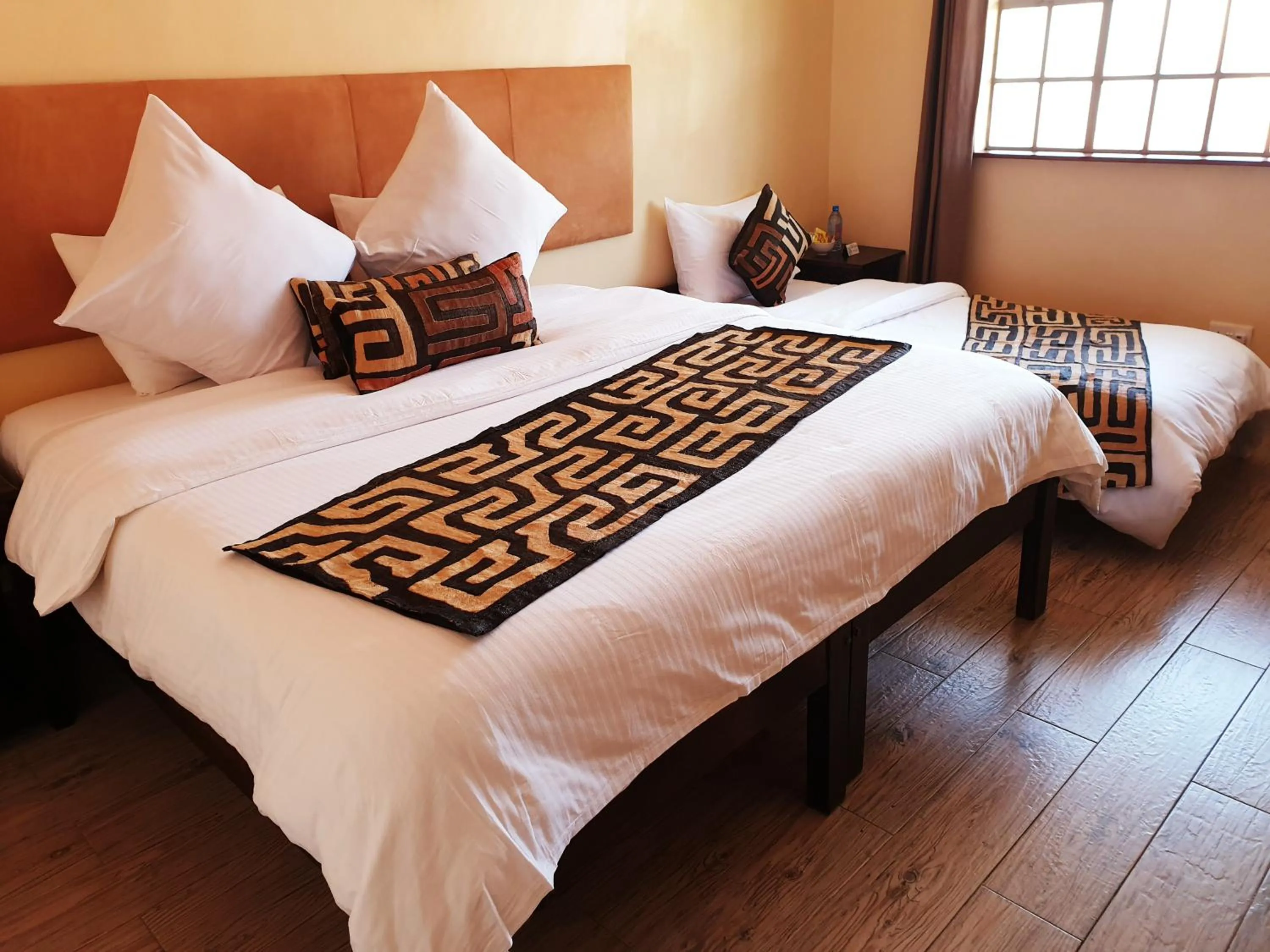 Bedroom, Bed in Acacia Tree Lodge