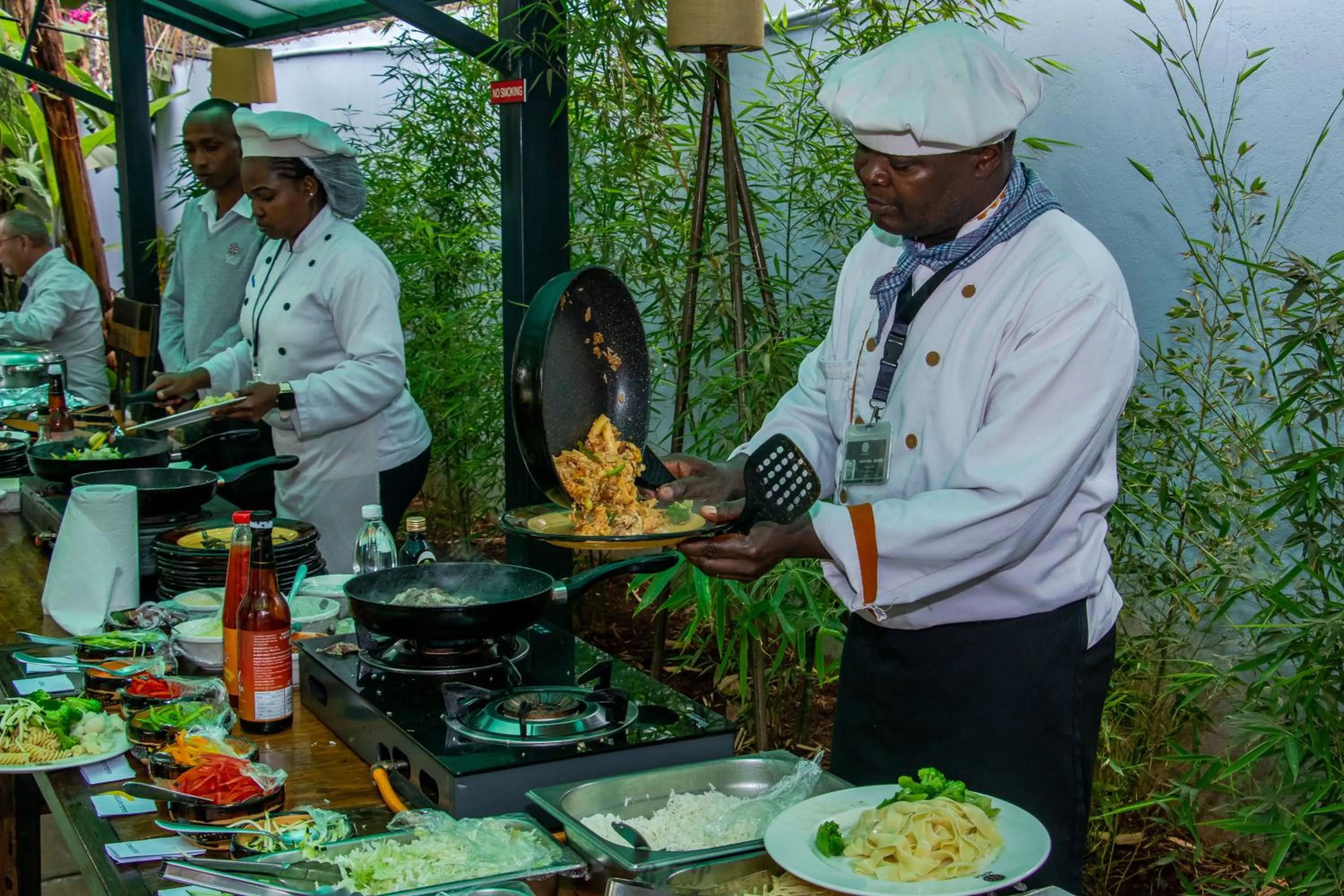 Breakfast in Acacia Tree Lodge