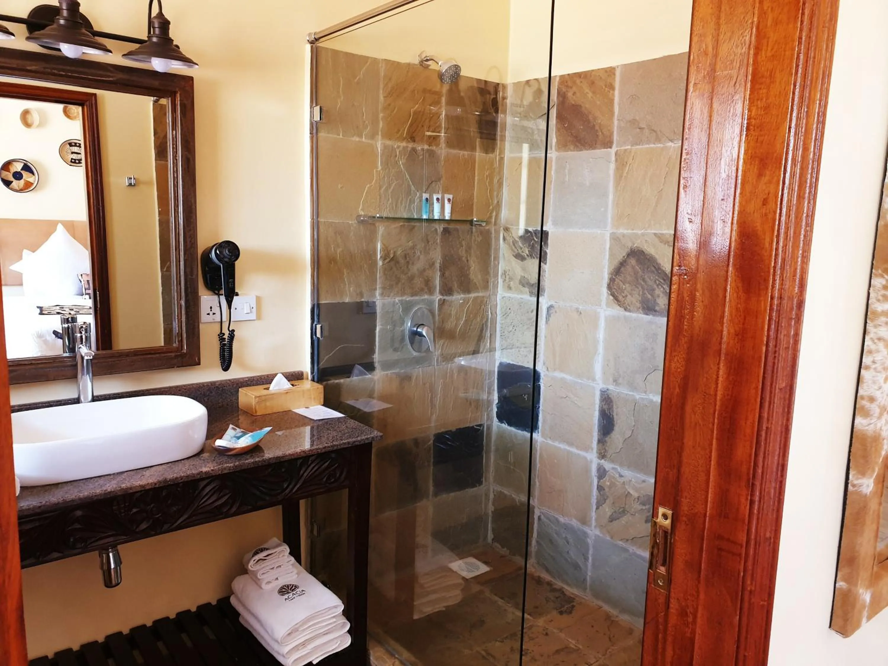 Shower in Acacia Tree Lodge