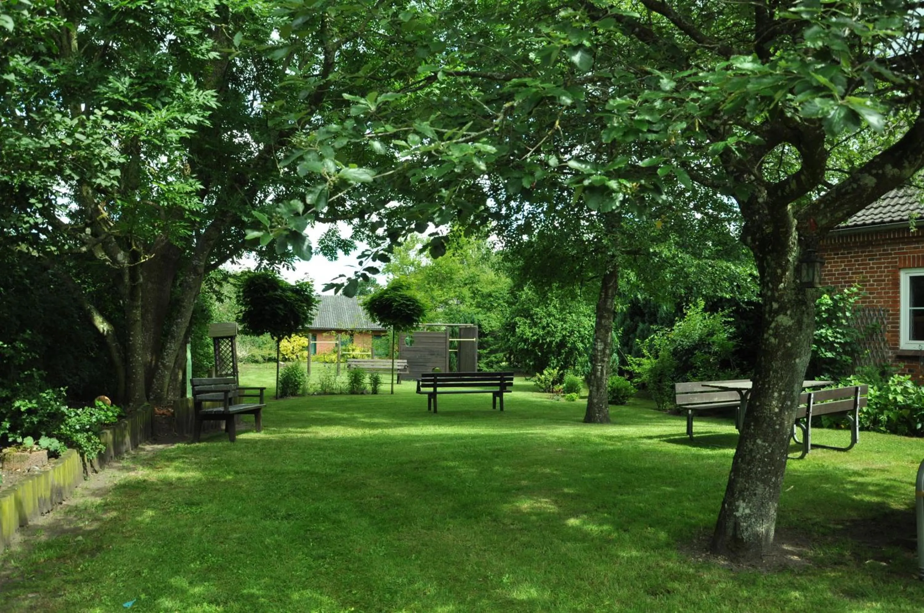 Garden in Land-gut-Hotel Westerkrug