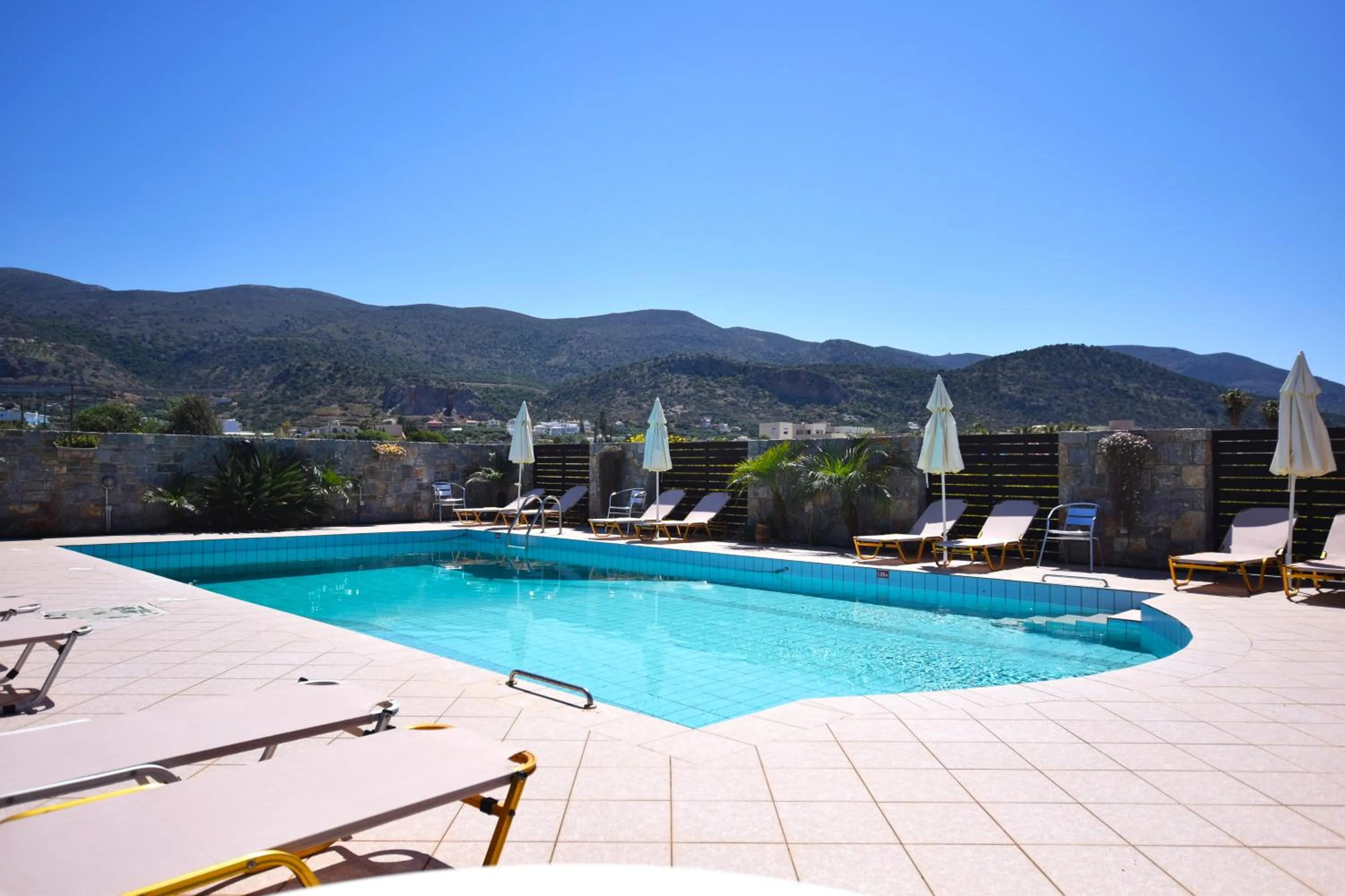 Swimming pool in Altis Hotel