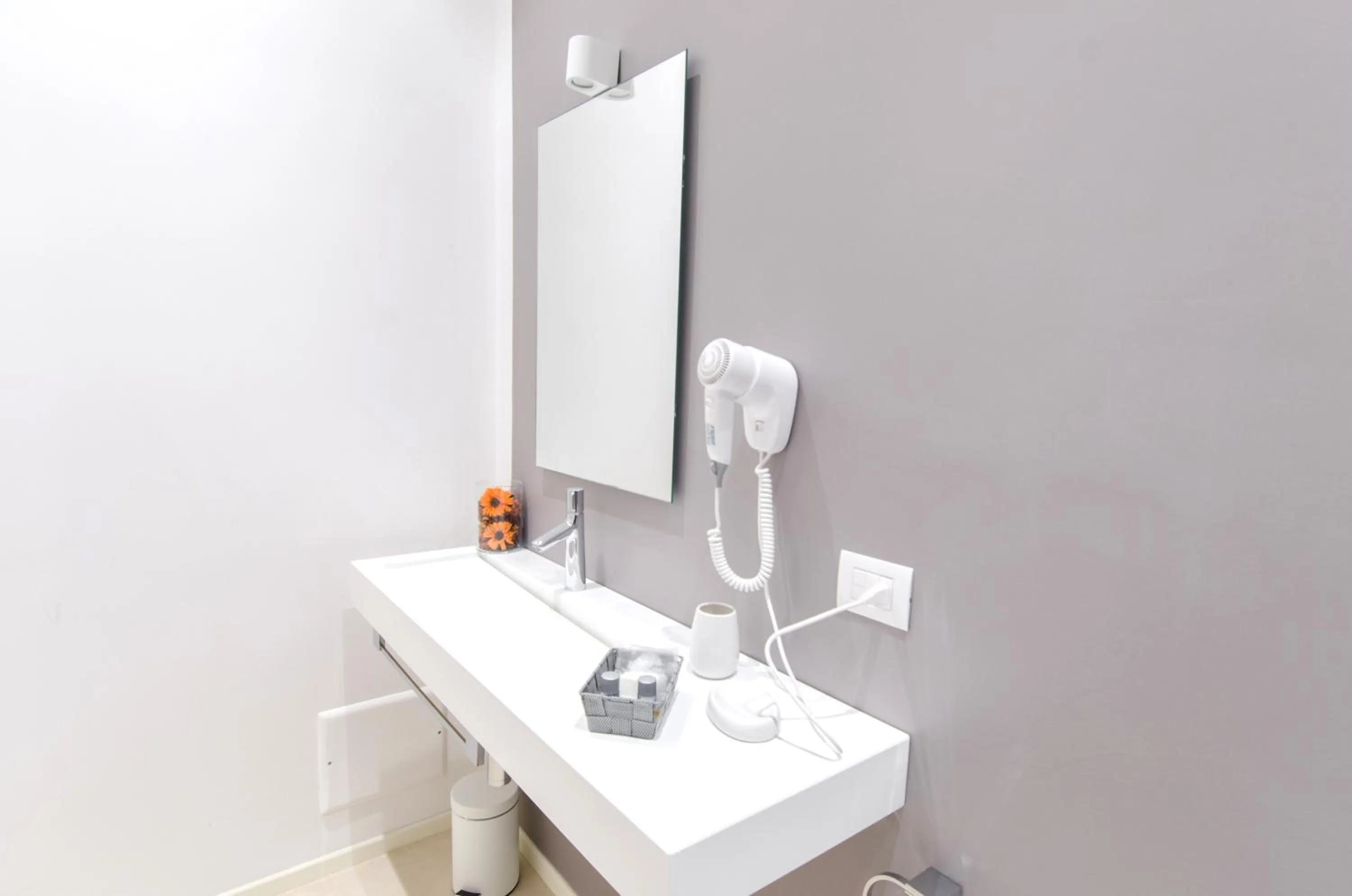 Bathroom in Ortigia Bed And Breakfast