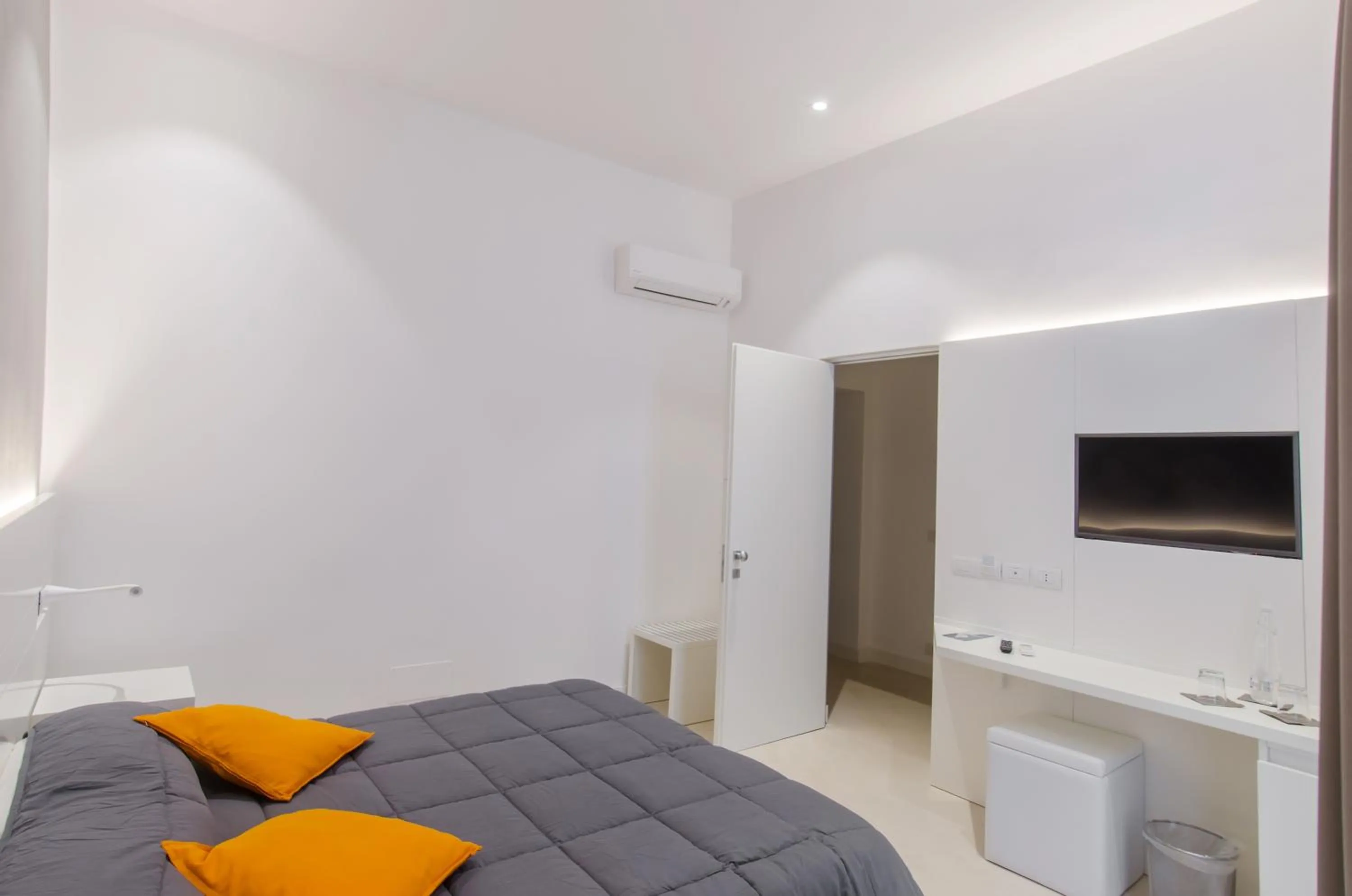 Bedroom, Bed in Ortigia Bed And Breakfast