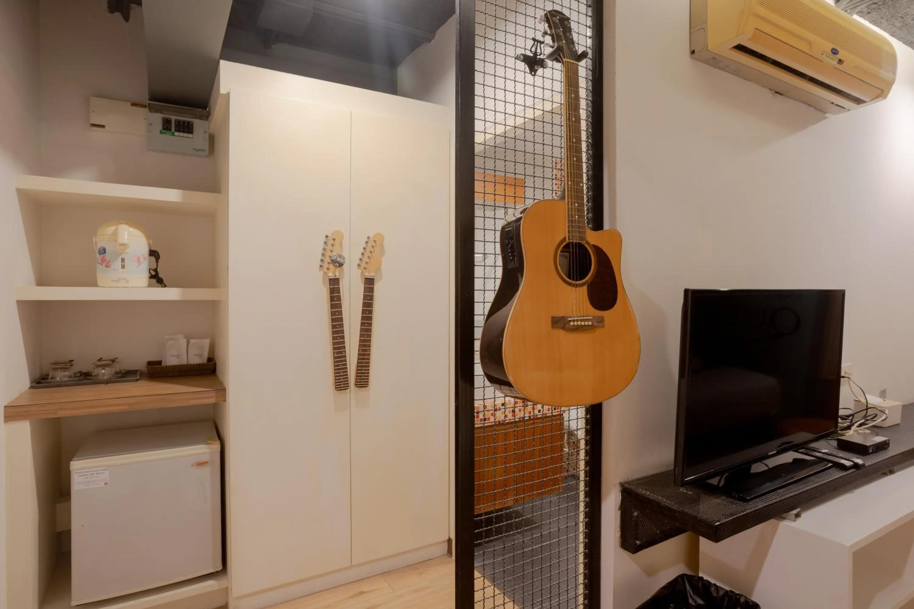 Photo of the whole room in My Way Hua Hin Music Hotel SHA Extra Plus