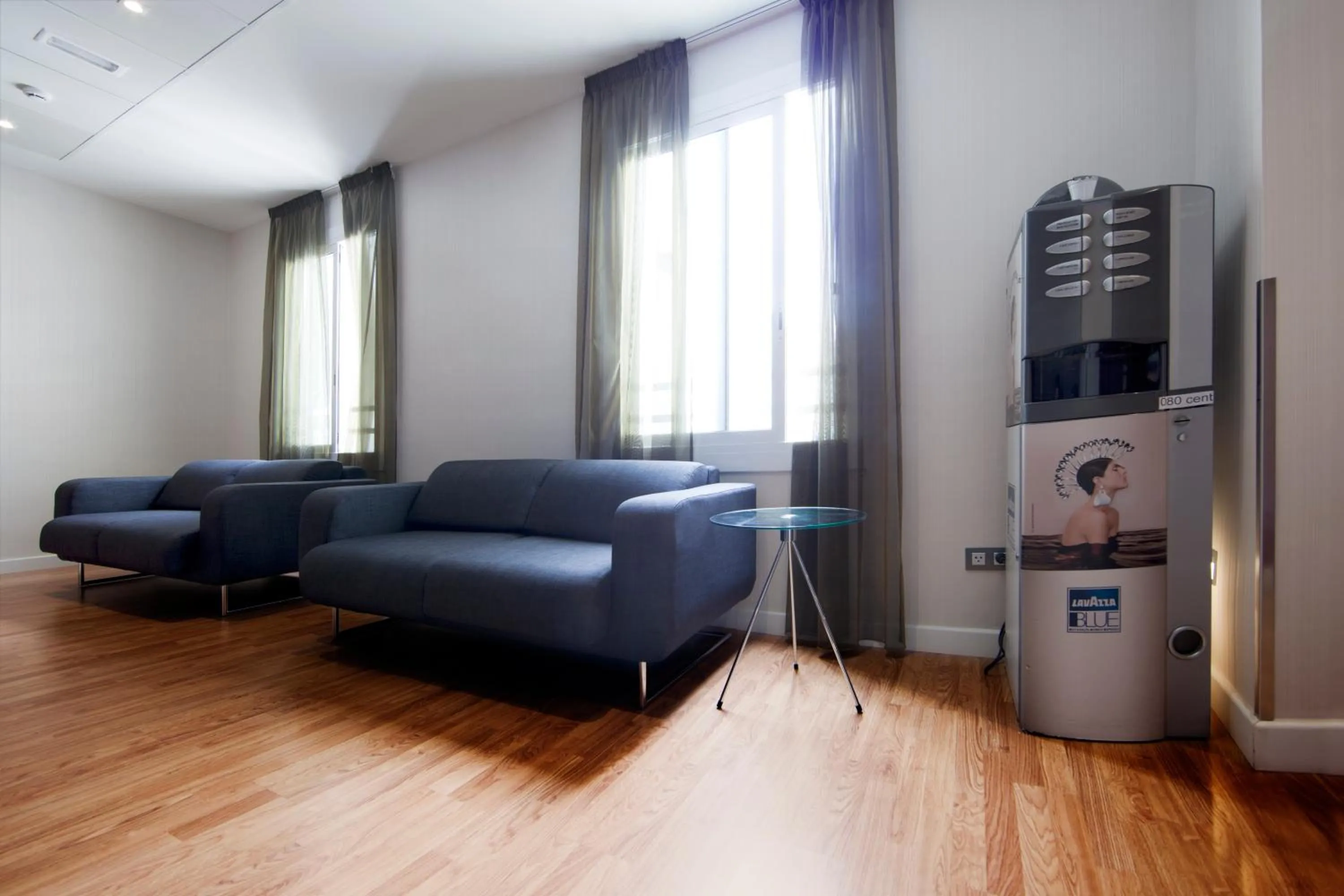 Lobby or reception in Hostal BCN Ramblas