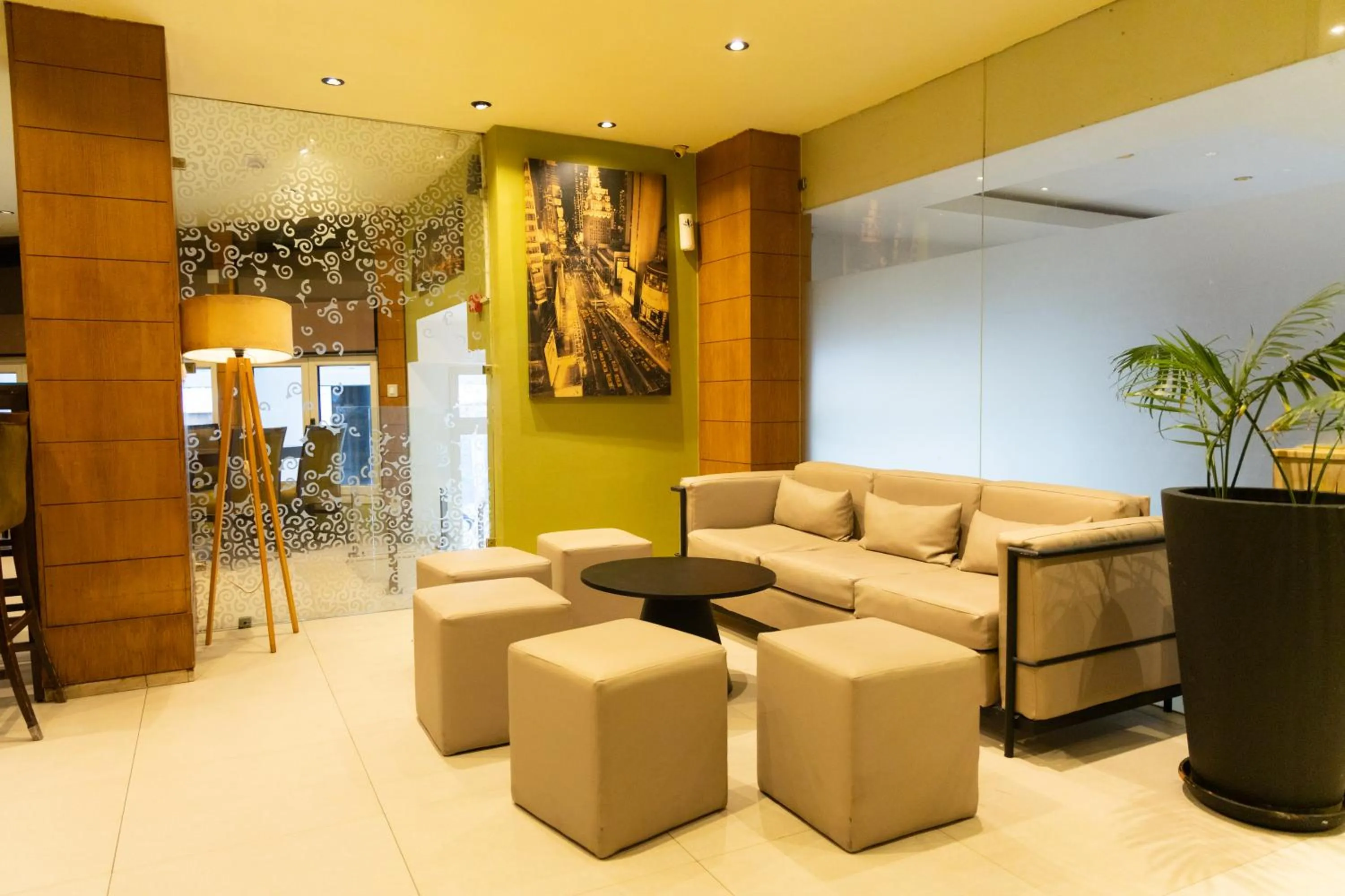 Lounge or bar in Golf Royal Hotel