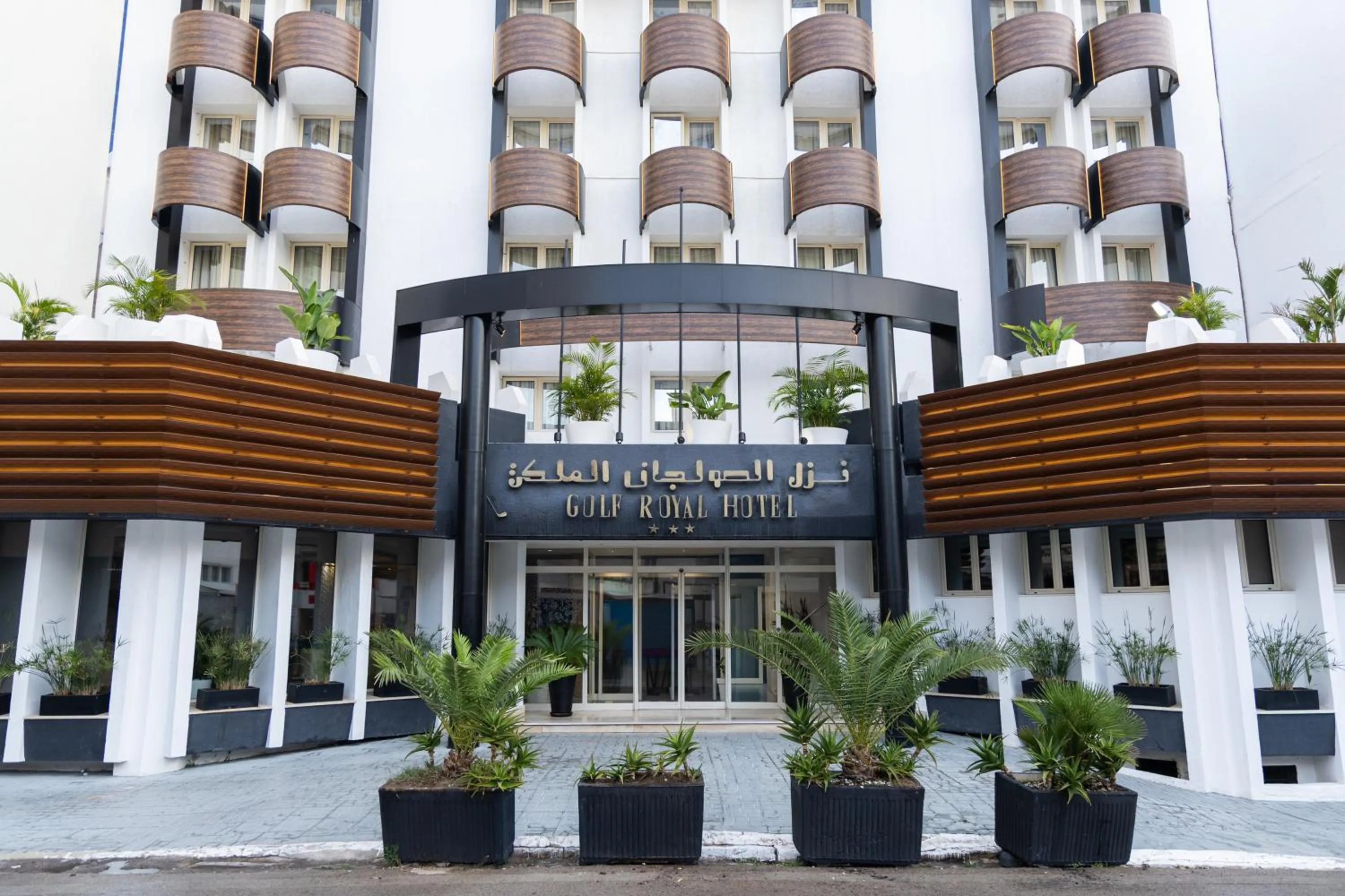 Property building in Golf Royal Hotel