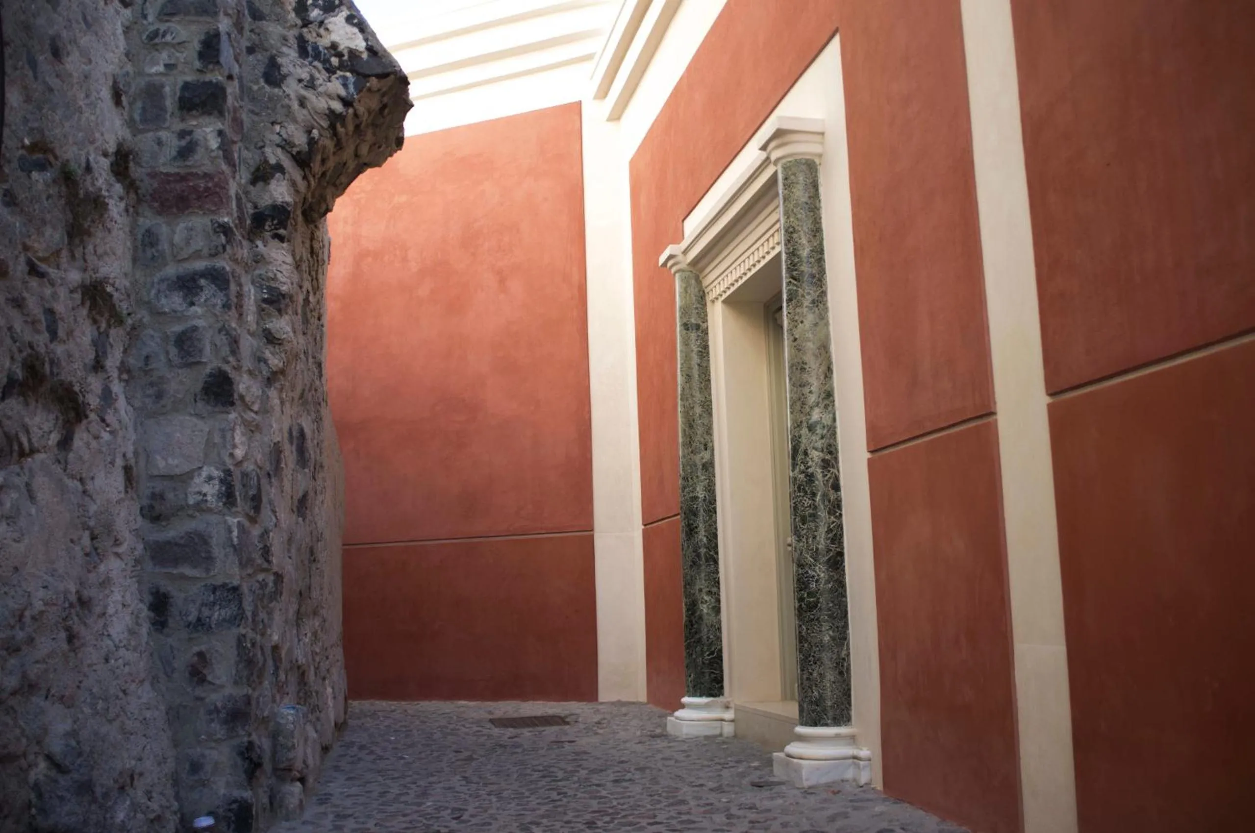 Facade/entrance in Villa Bordeaux