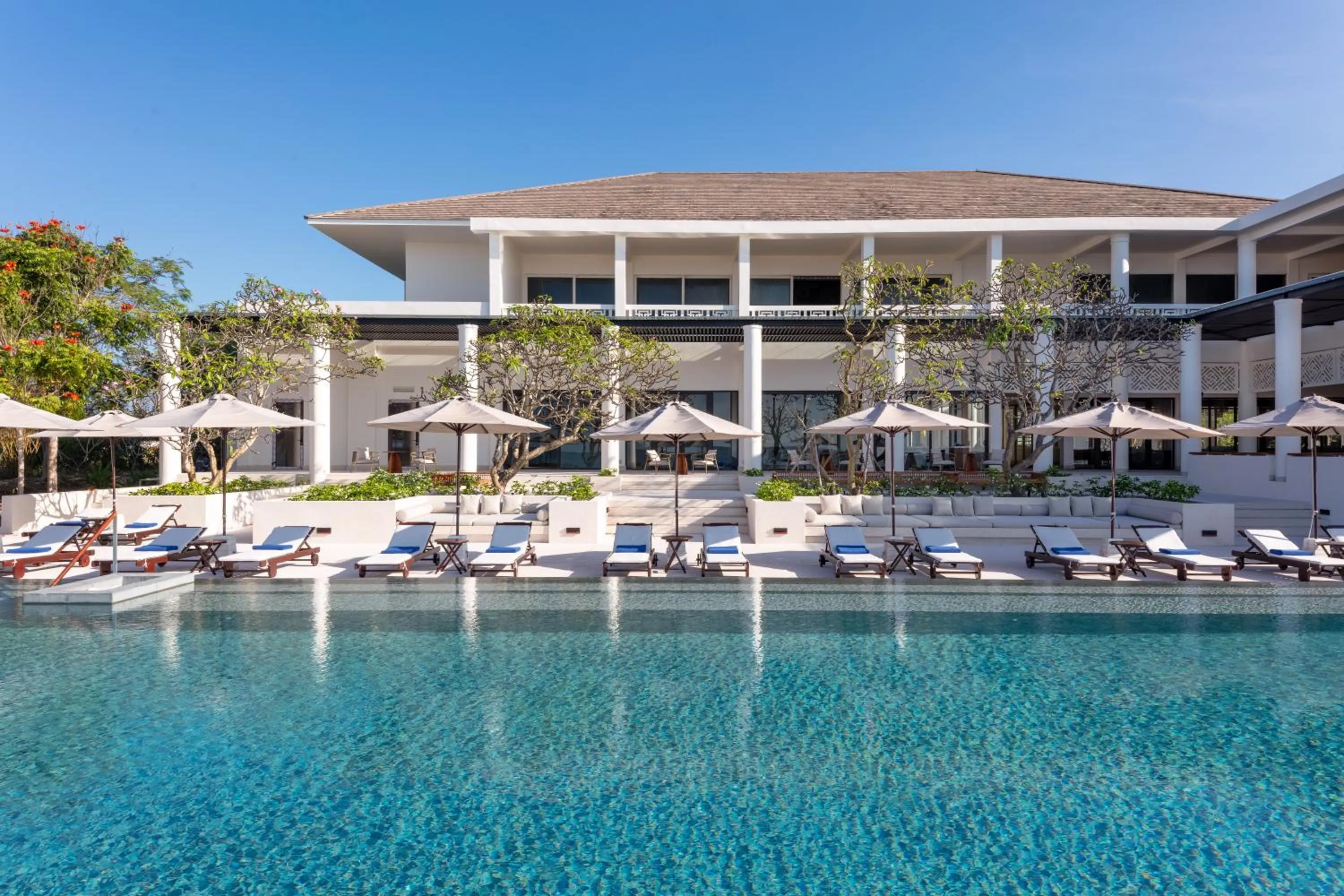 Swimming pool in Azerai Ke Ga Bay