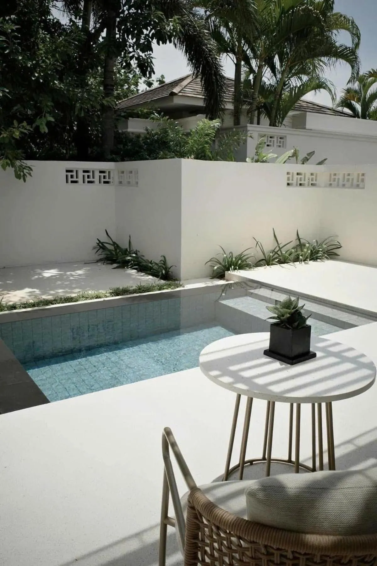 Swimming pool in Azerai Ke Ga Bay