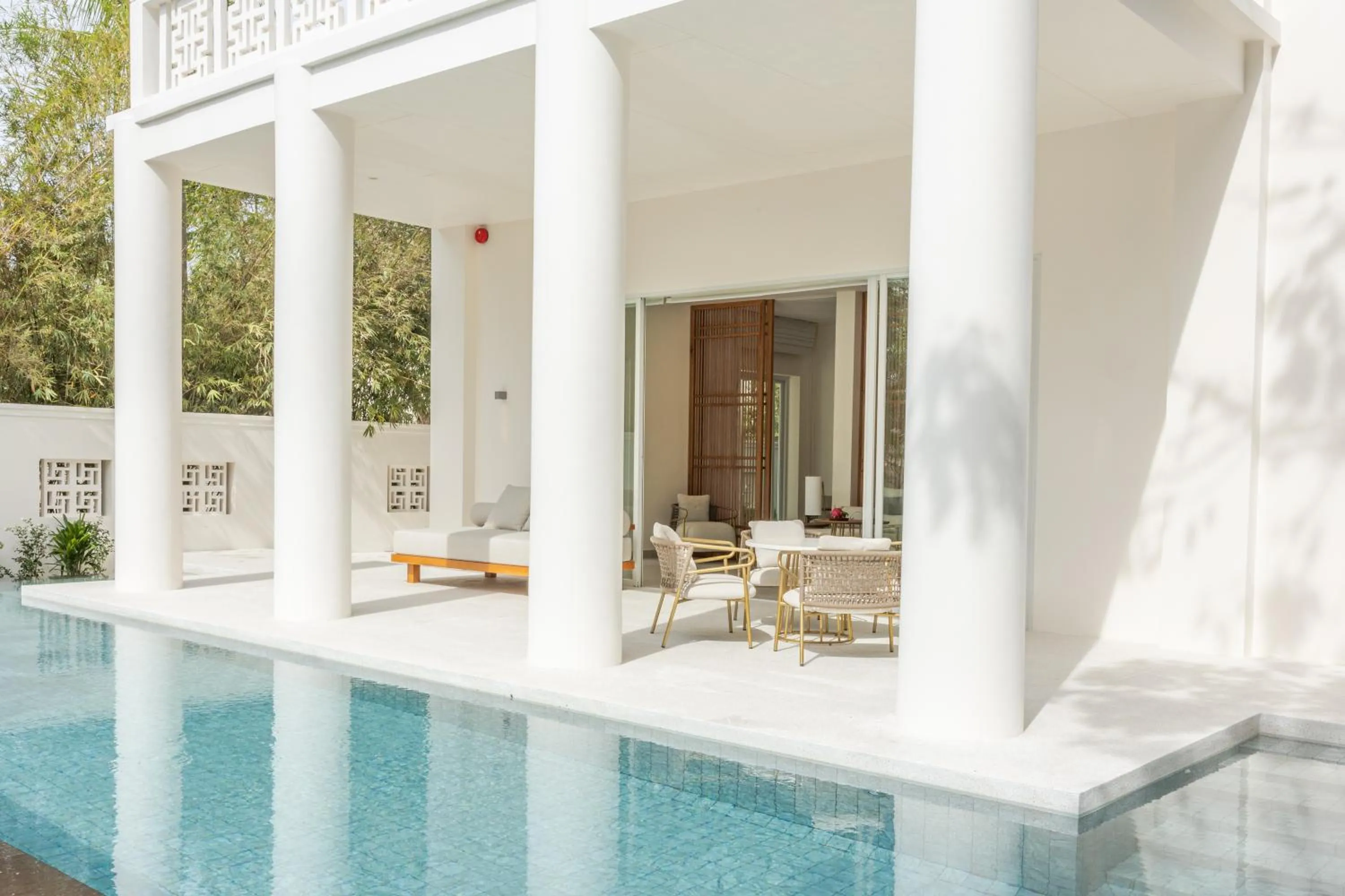 Swimming pool in Azerai Ke Ga Bay