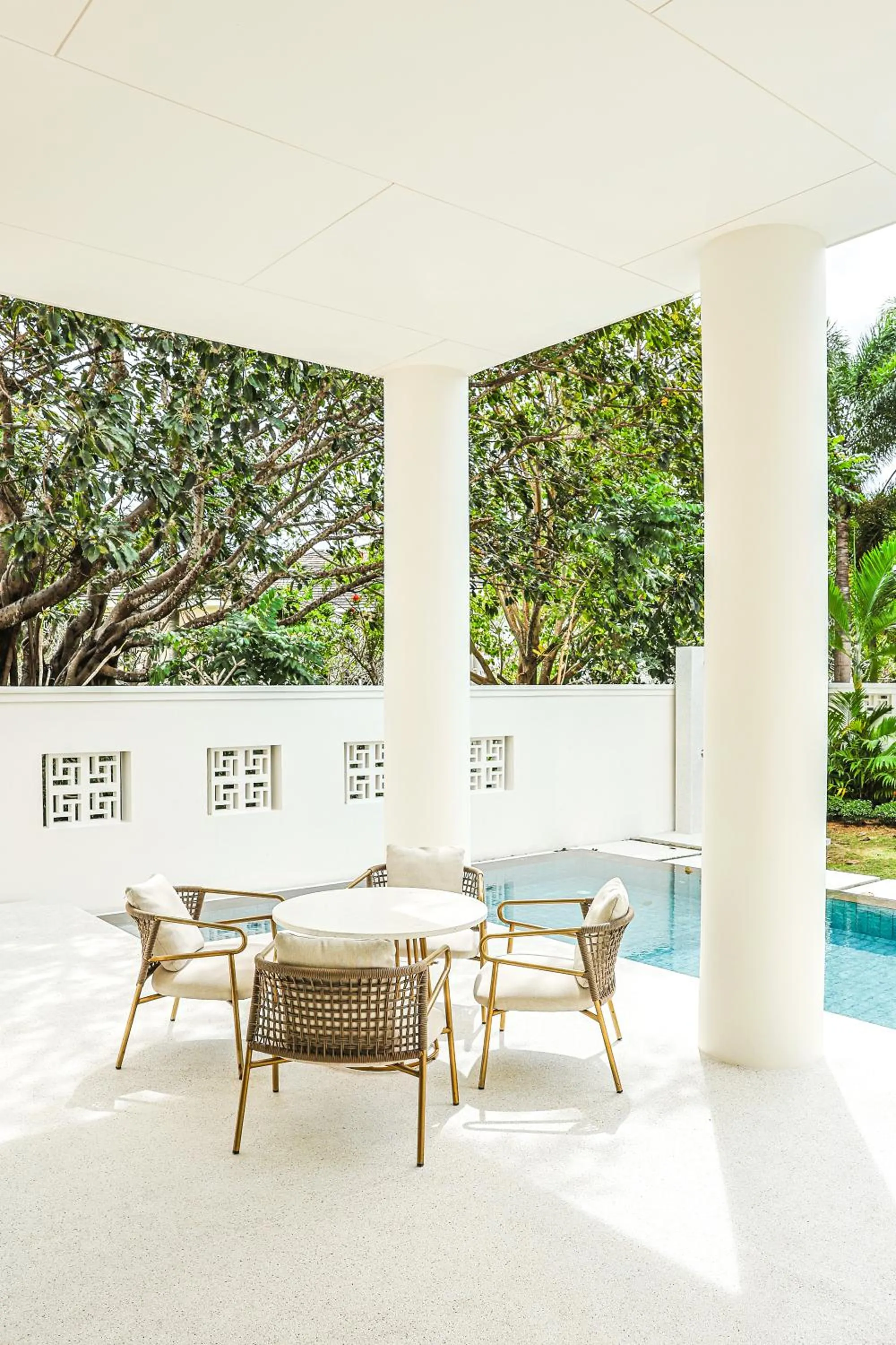 Balcony/Terrace in Azerai Ke Ga Bay