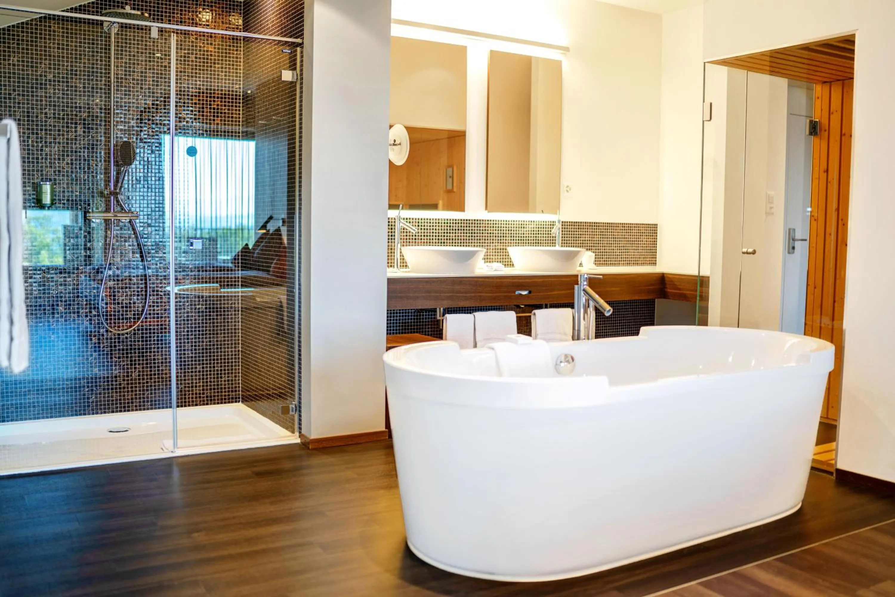 Bathroom in Wellnesshotel Golfpanorama