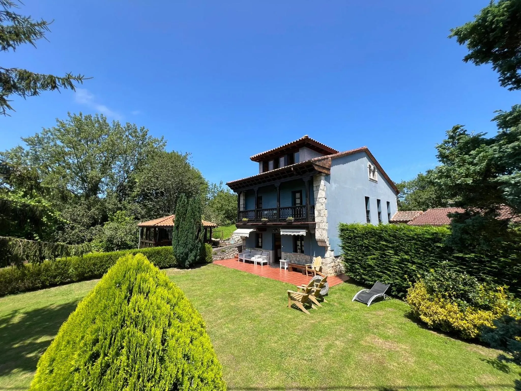 Property building in Villalen