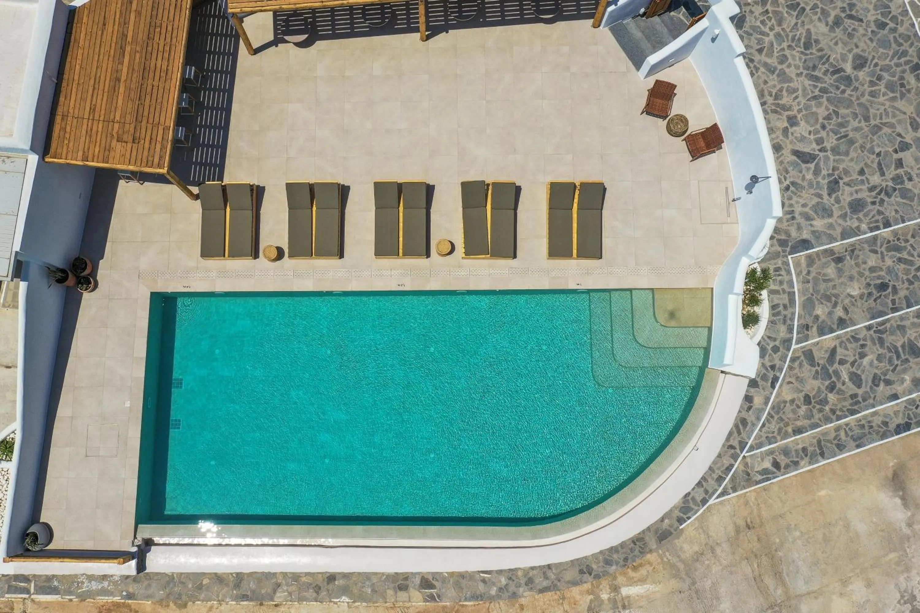 Swimming pool in Cavos