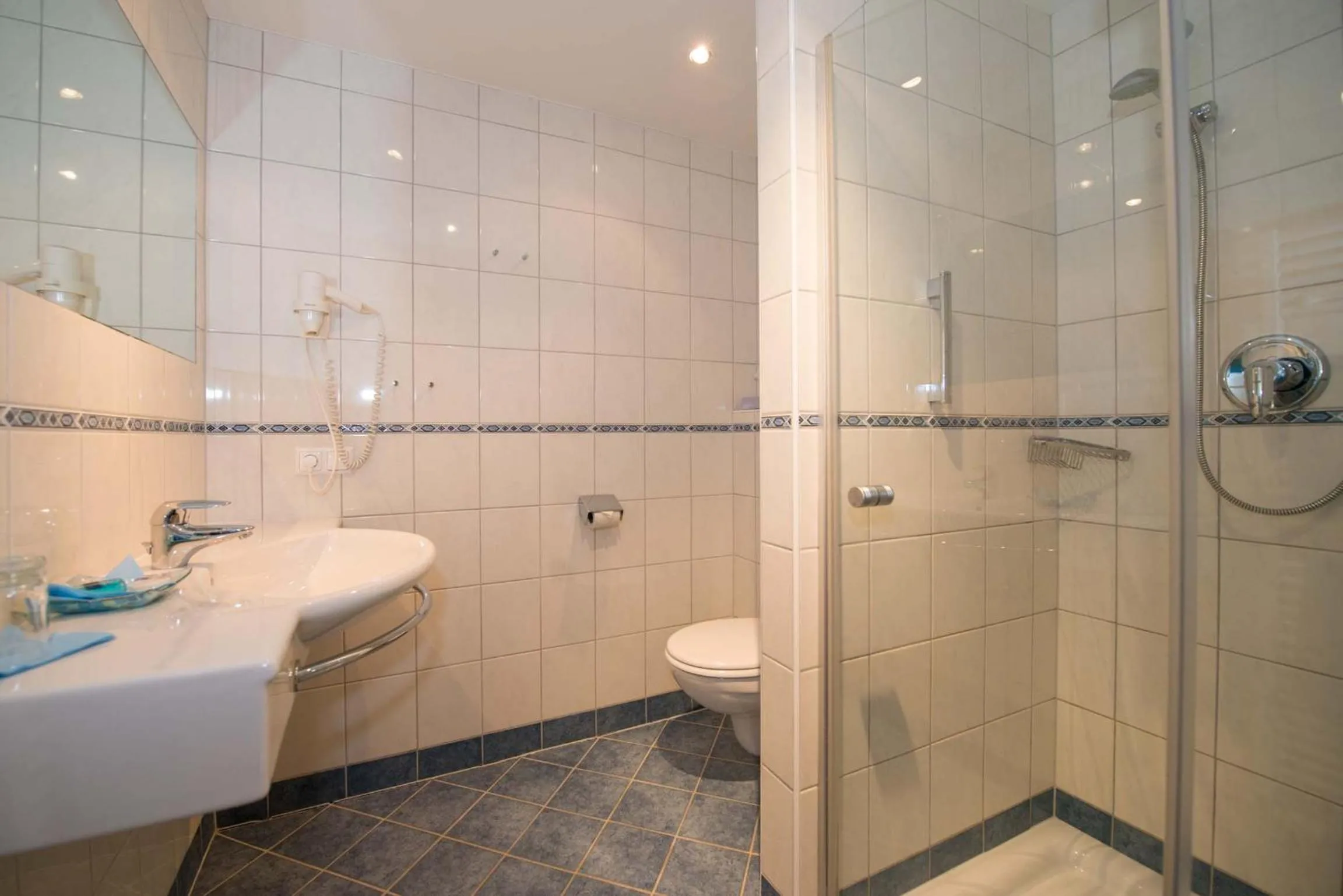 Bathroom in Hotel Lipeter & Bergheimat