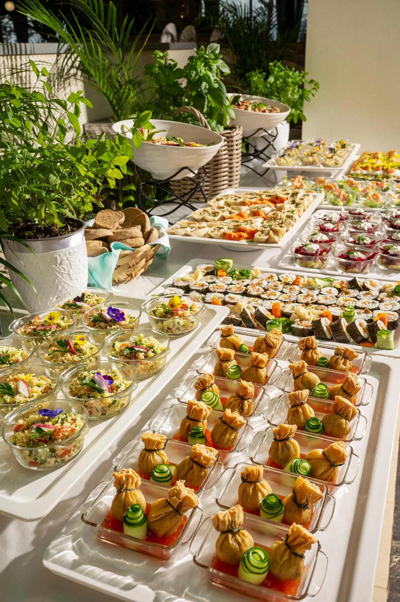 Restaurant/places to eat in Royal & Imperial Belvedere Resort