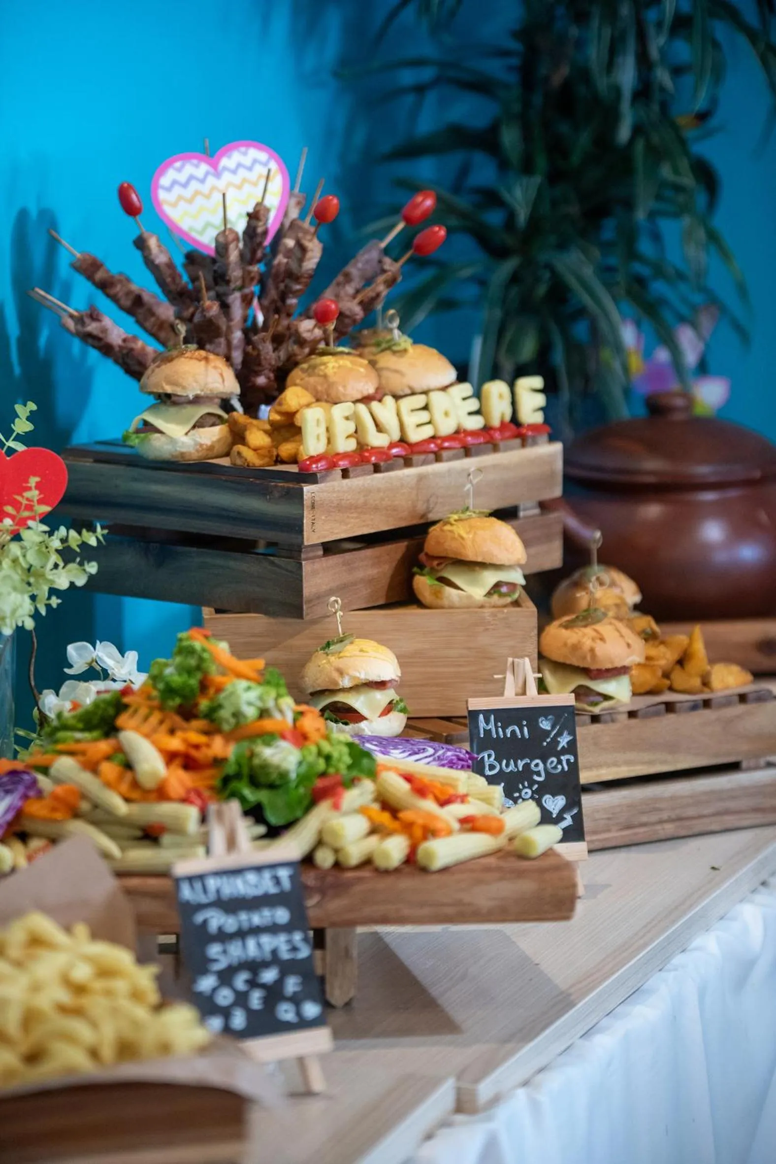 Food in Royal & Imperial Belvedere Resort