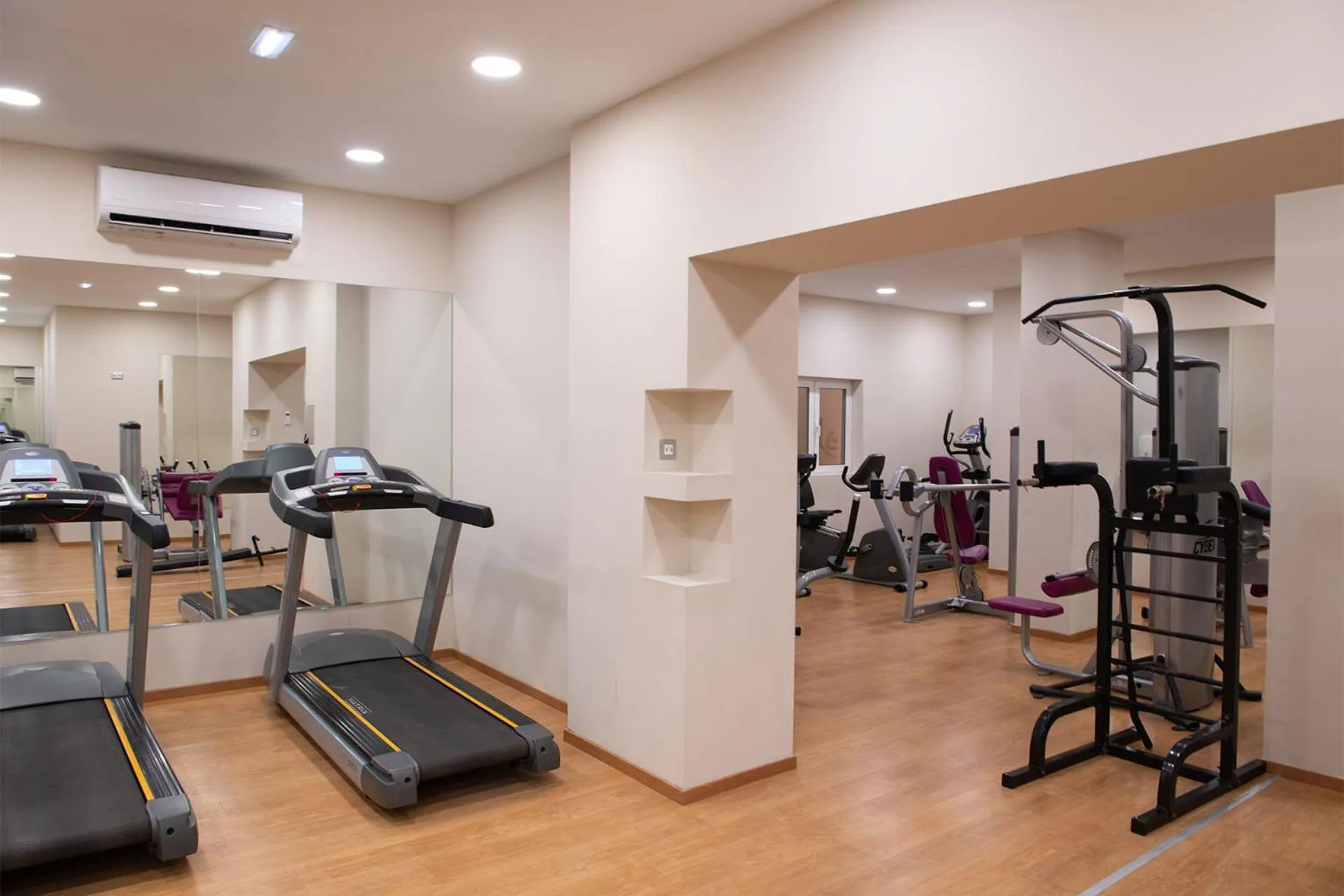 Fitness centre/facilities in Royal & Imperial Belvedere Resort