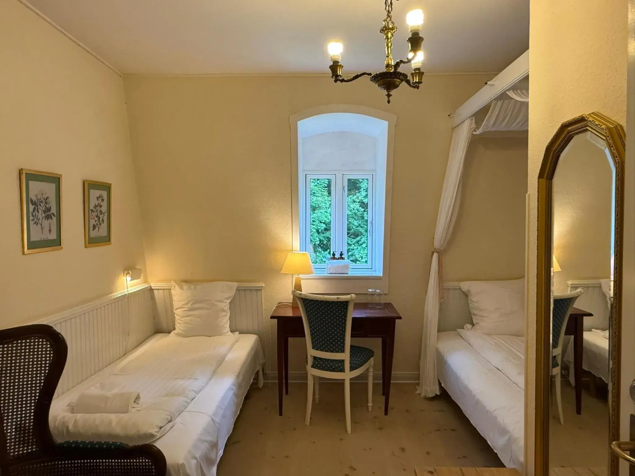 Twin Room in Liselund Ny Slot Hotel Twin Room in Liselund Ny Slot Hotel