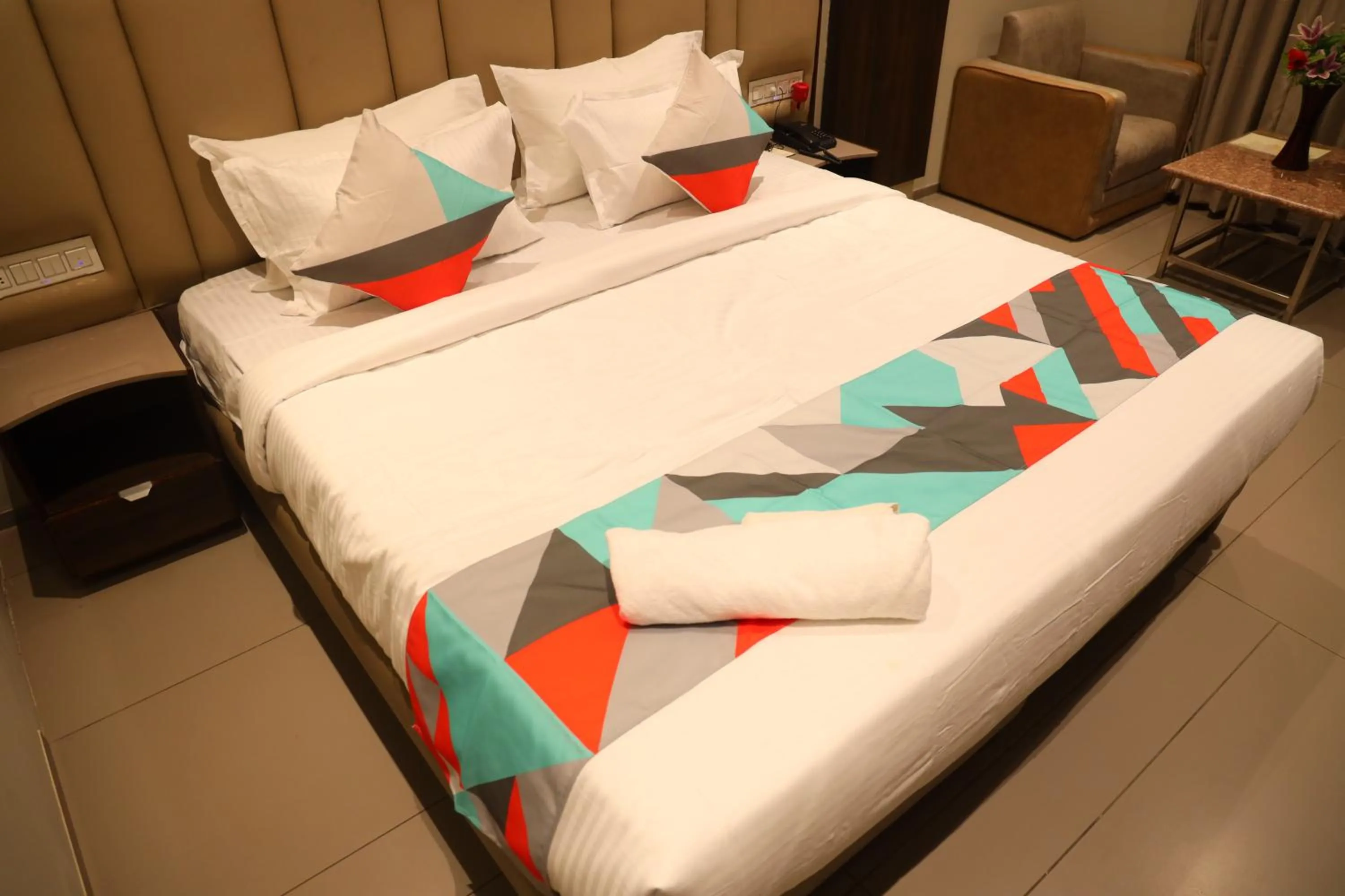 Bedroom, Bed in The Himalaya Park